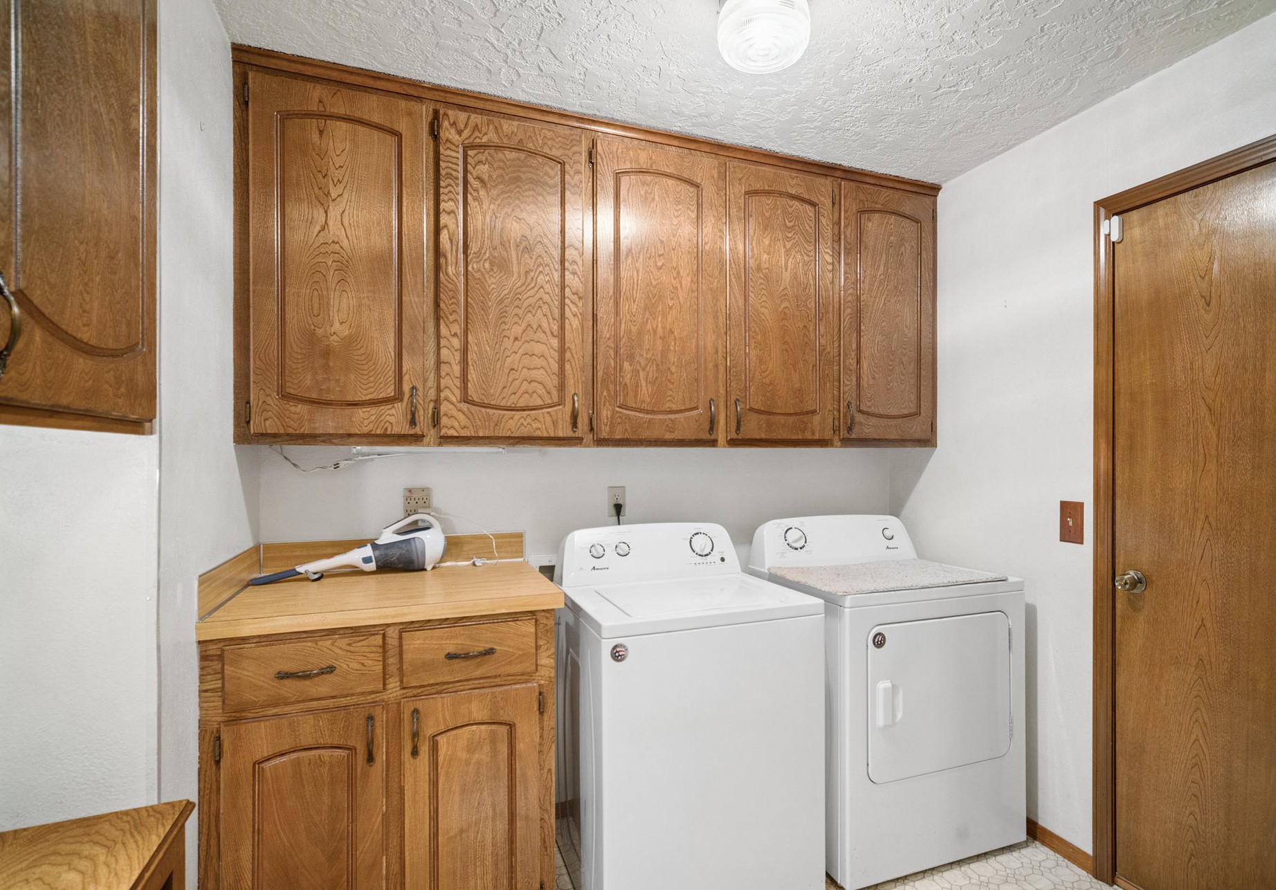 139 Miller Drive Property Photo 6
