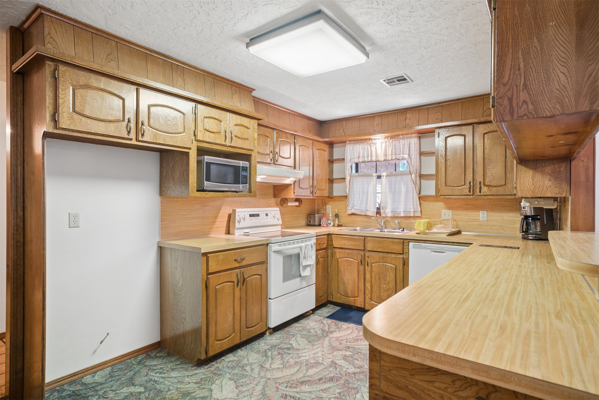 139 Miller Drive Property Photo 10