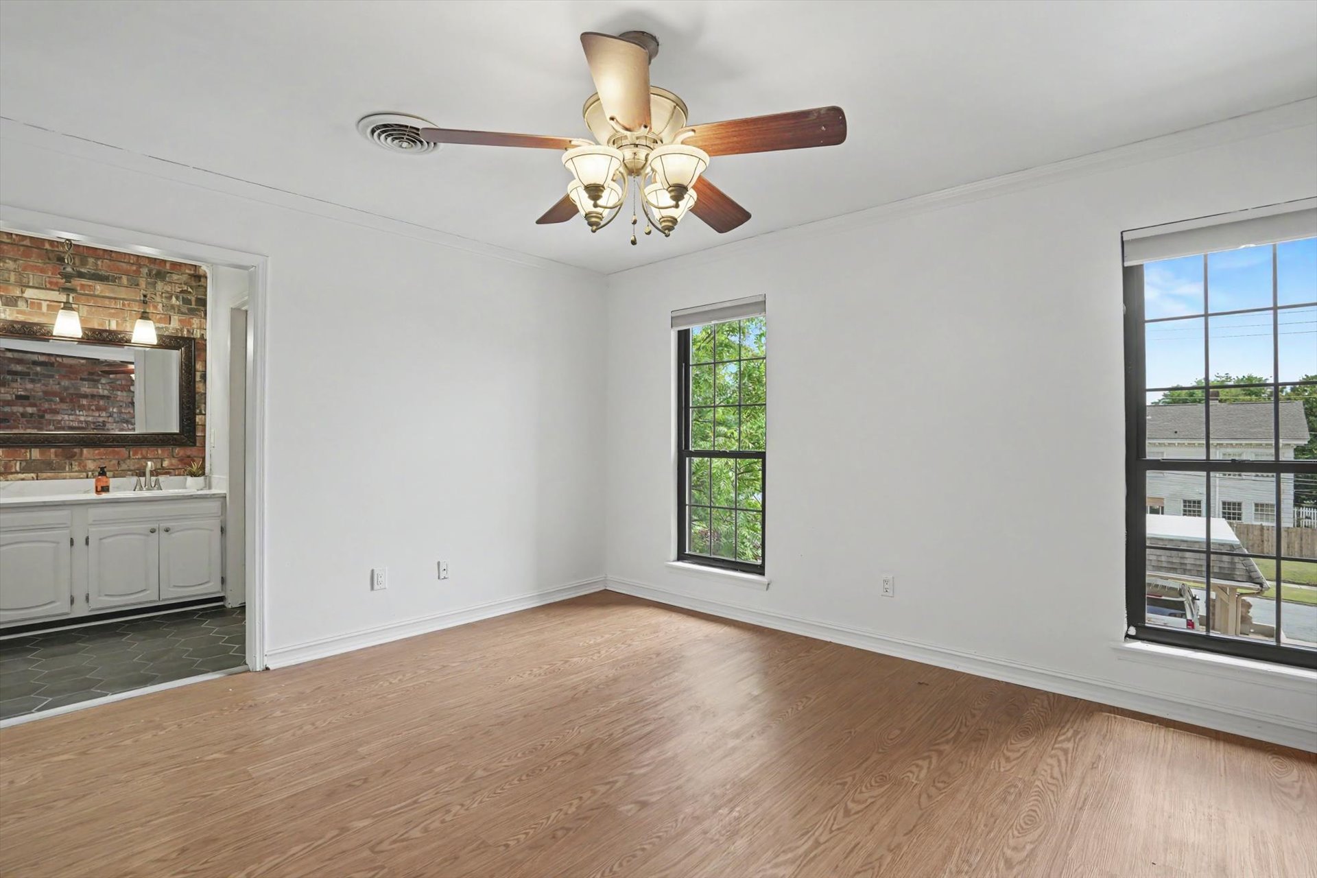 217 W 18th Street 16 Property Photo 29