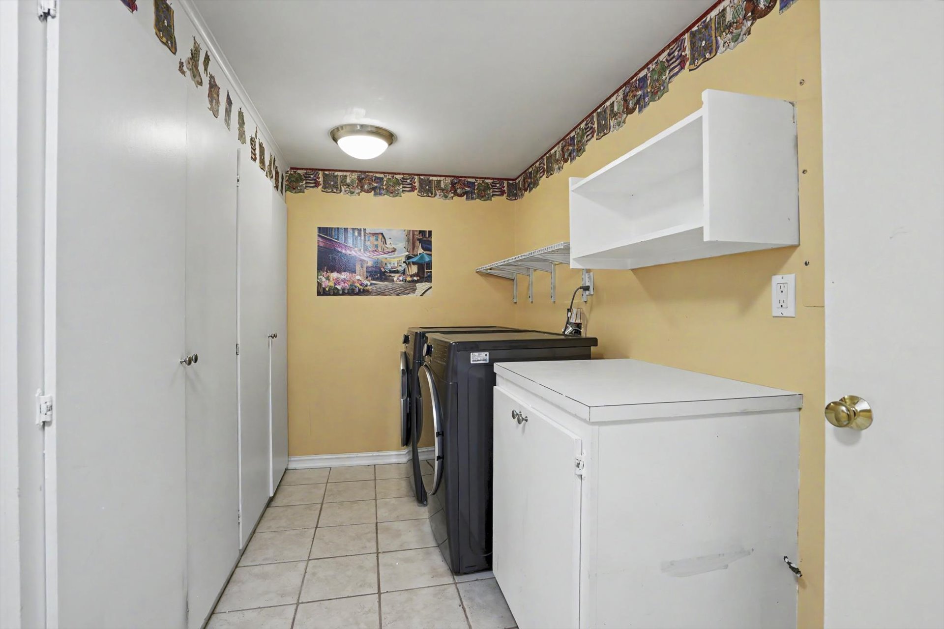 217 W 18th Street 16 Property Photo 42