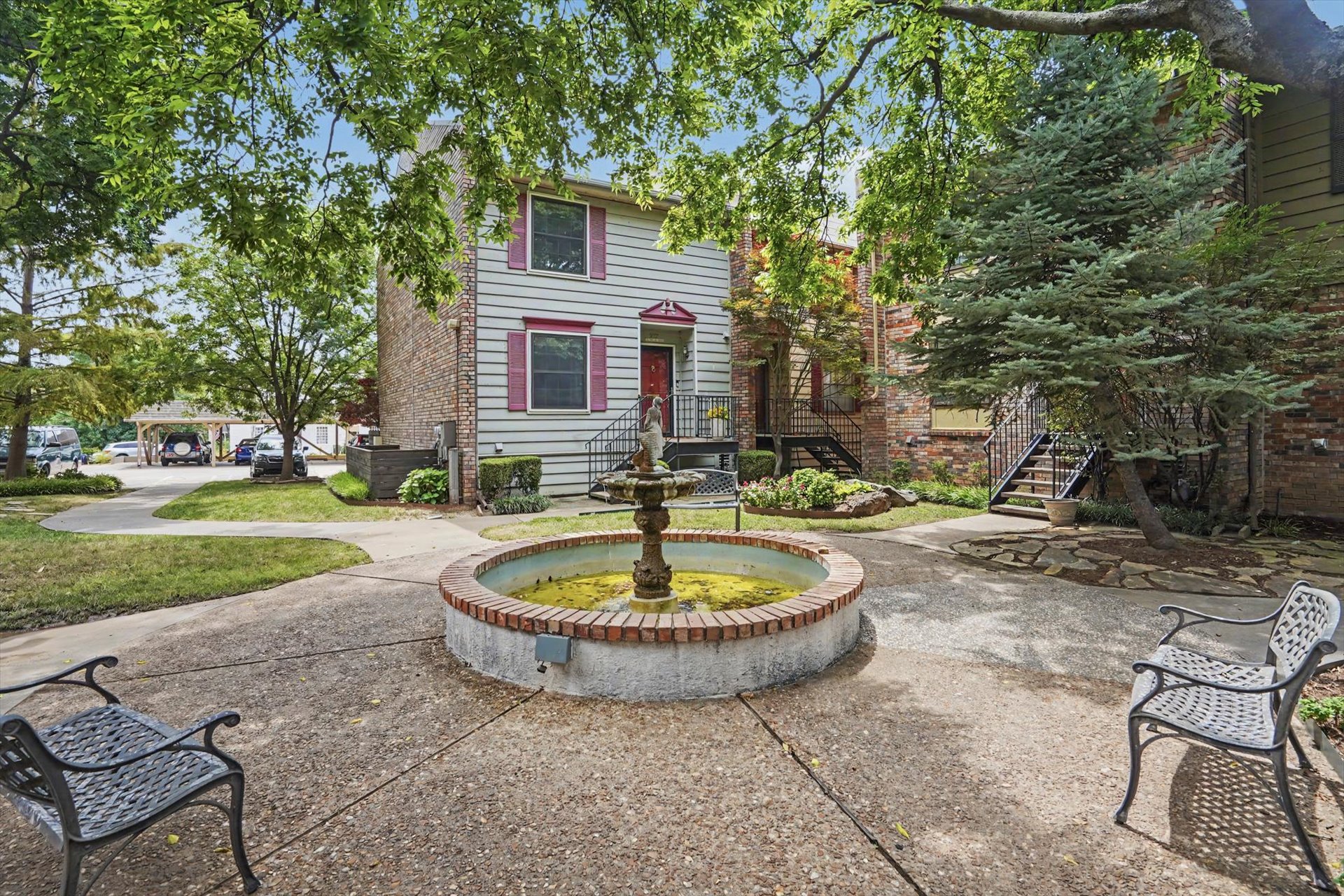 217 W 18th Street 16 Property Photo 63