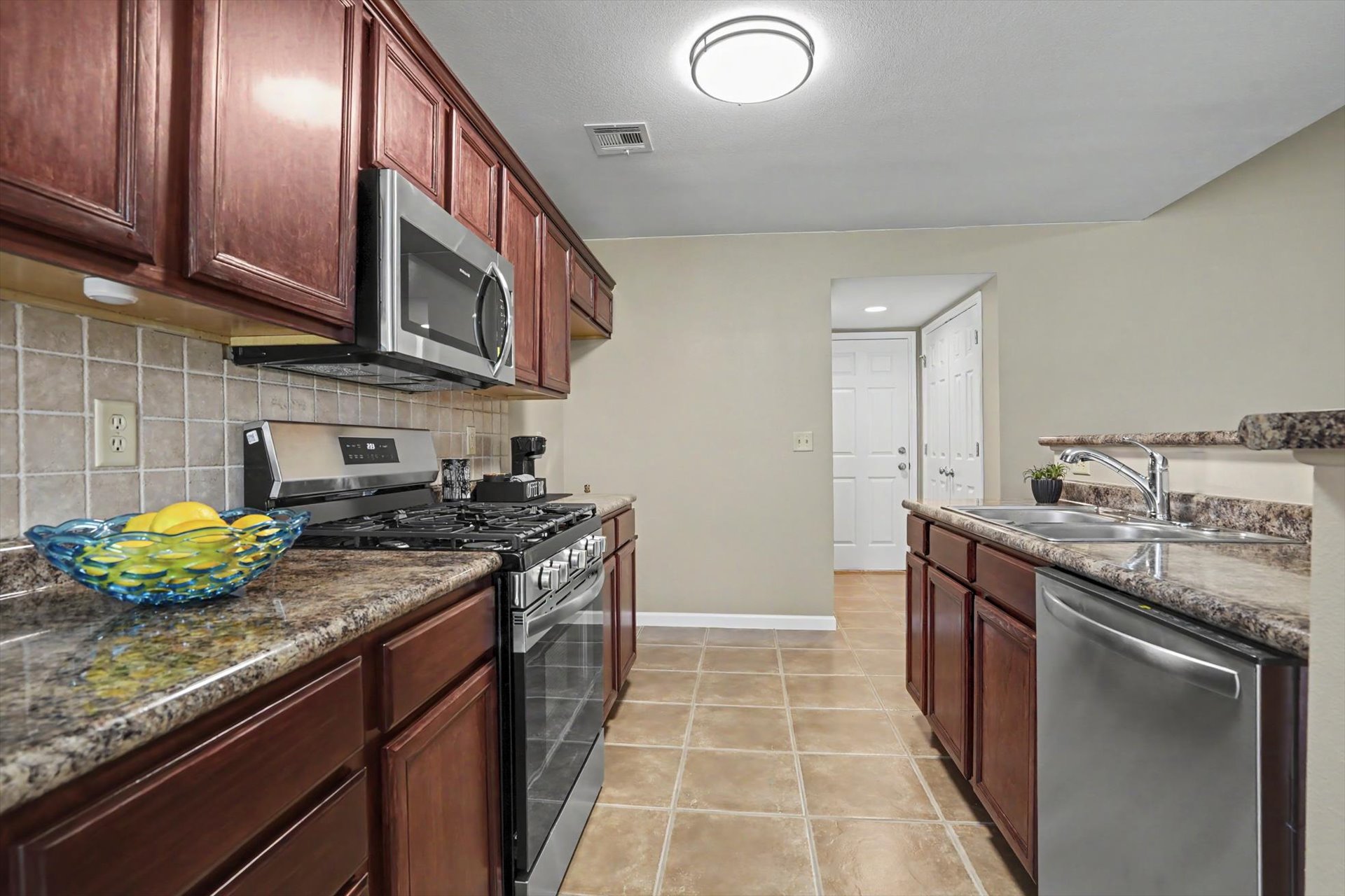 3630 E Berkeley Street Property Photo 21