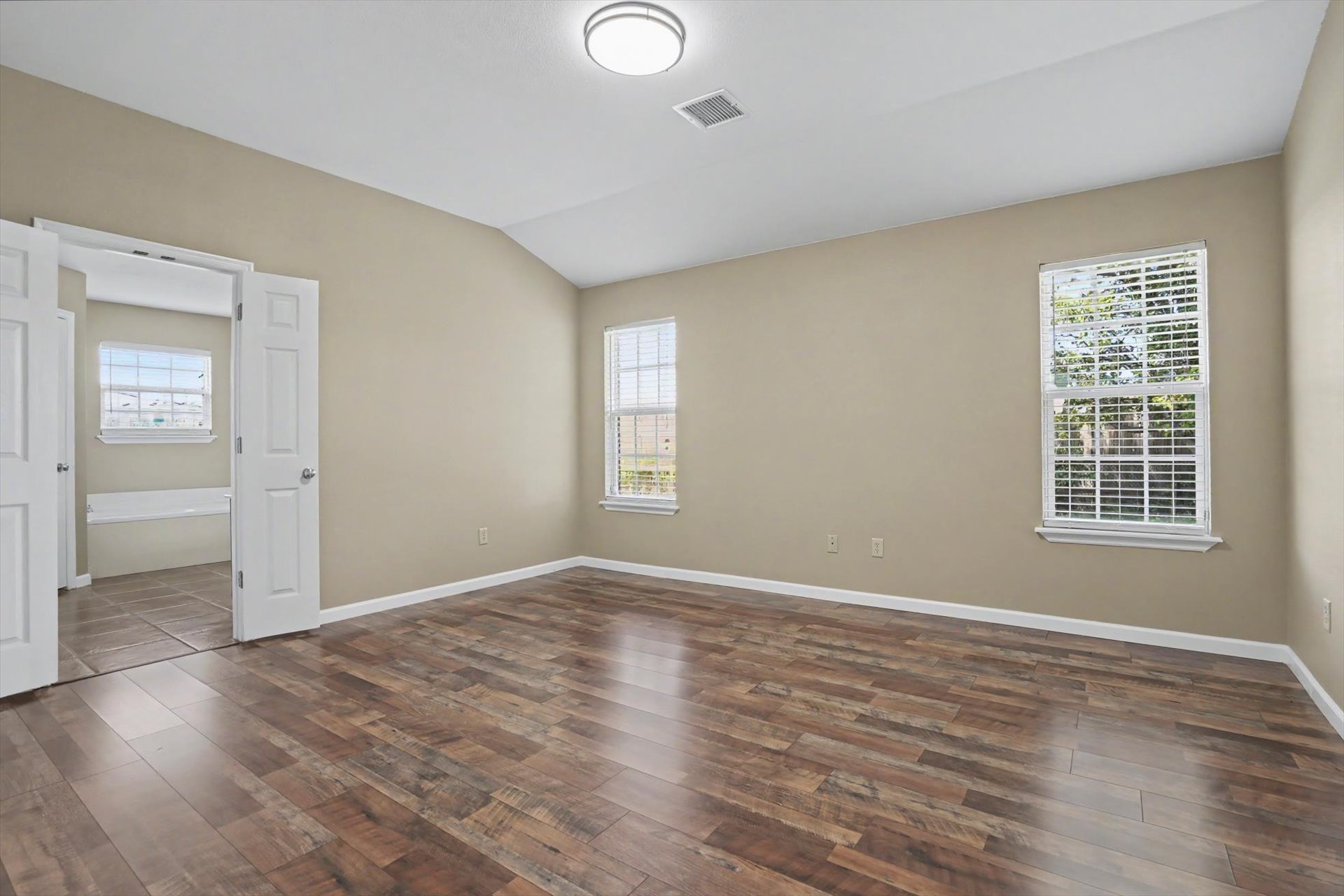 3630 E Berkeley Street Property Photo 26