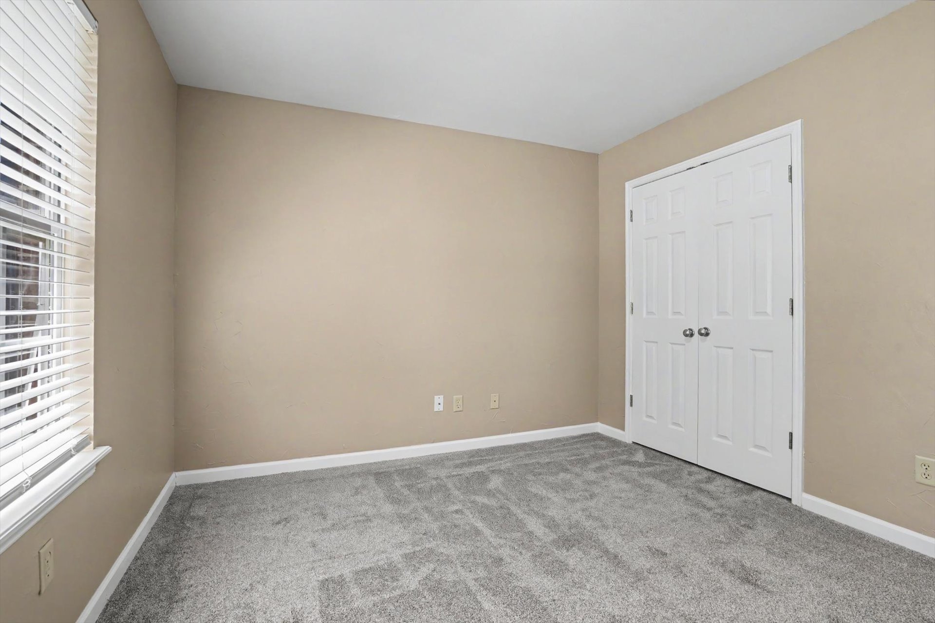 3630 E Berkeley Street Property Photo 35