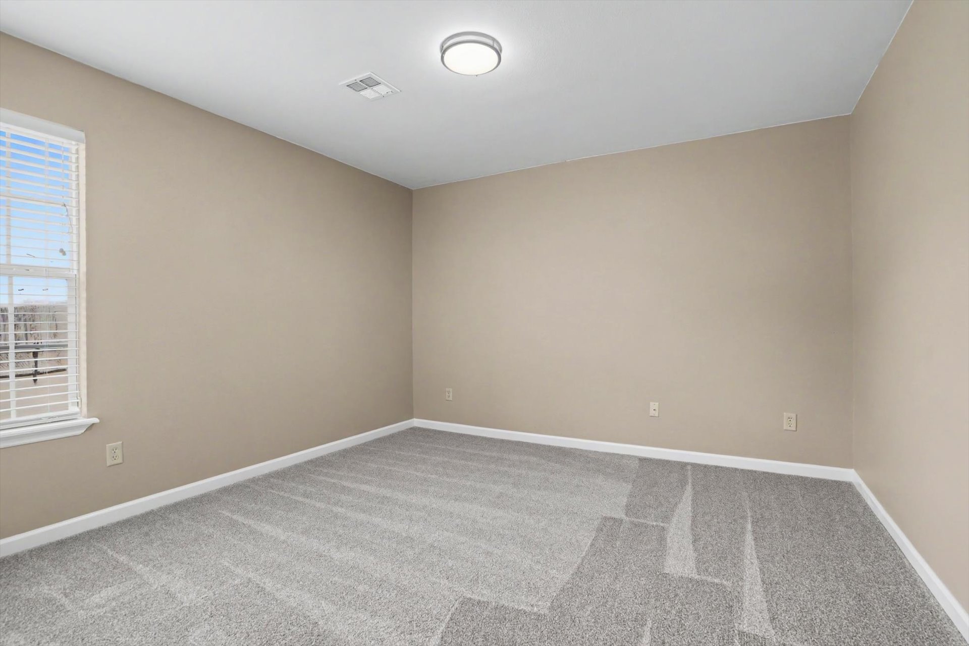 3630 E Berkeley Street Property Photo 37