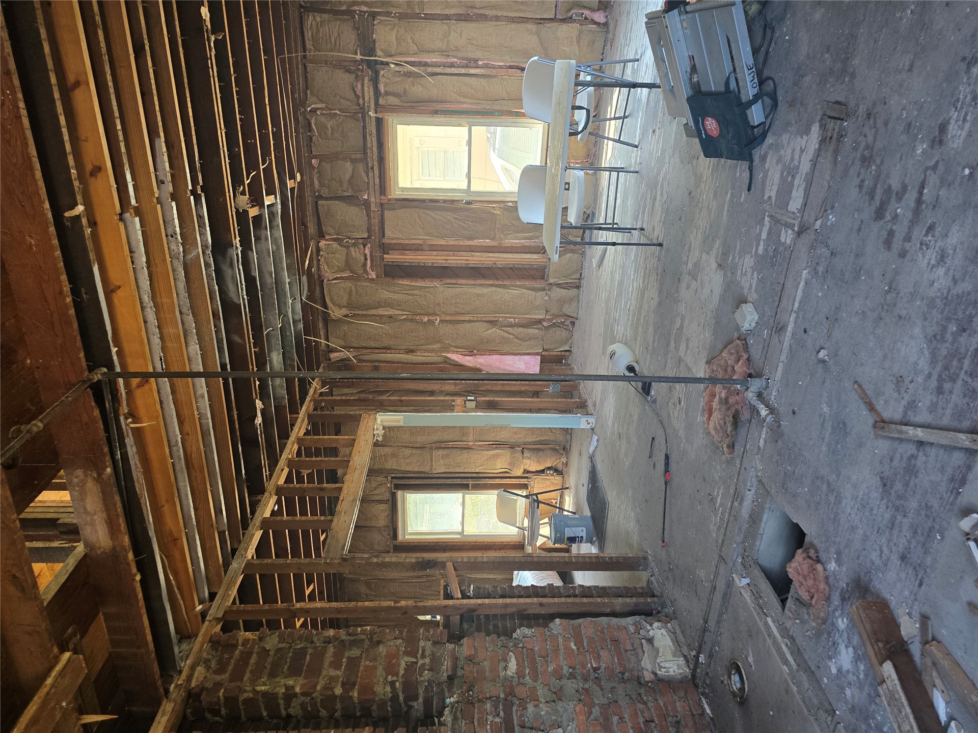 408 S Phoenix Avenue Property Photo 6