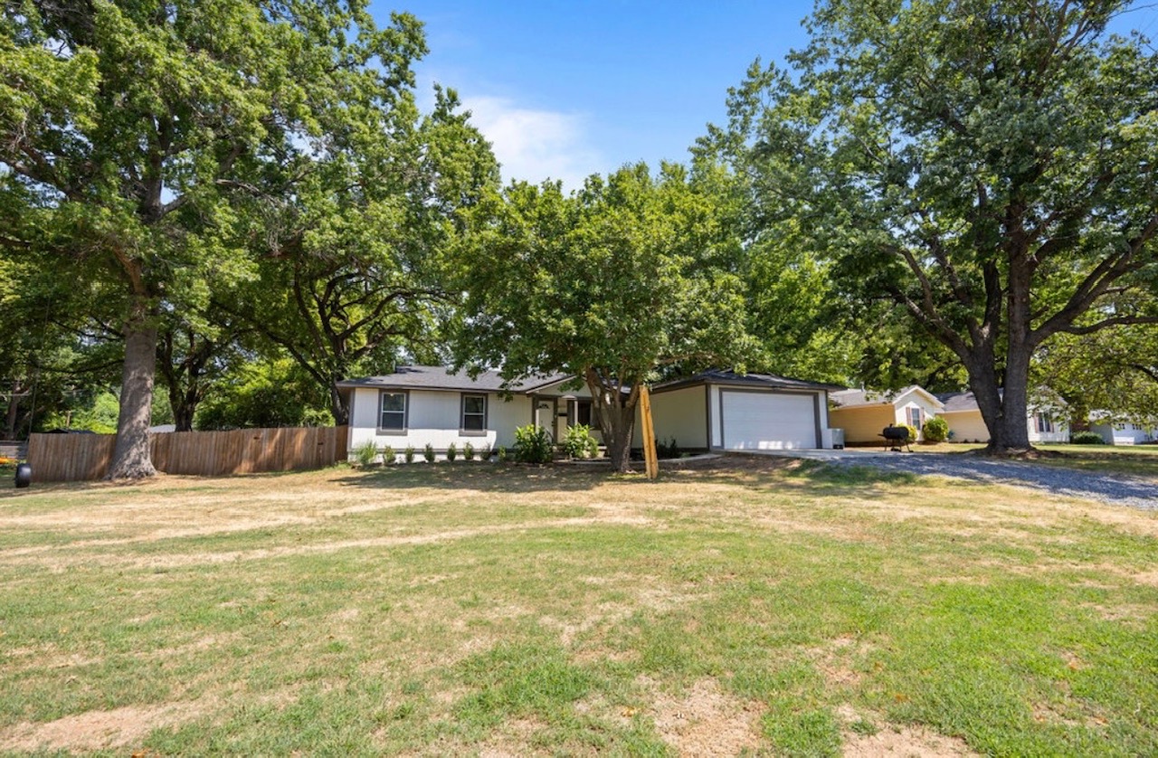4010 E Harris Road Property Photo 2