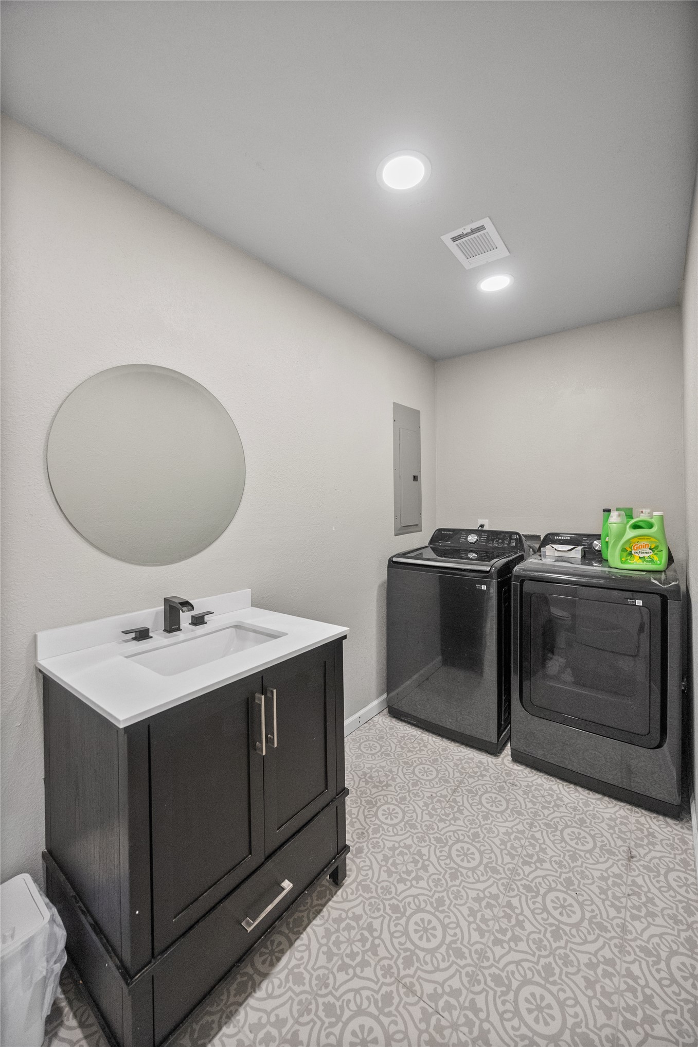 4010 E Harris Road Property Photo 7