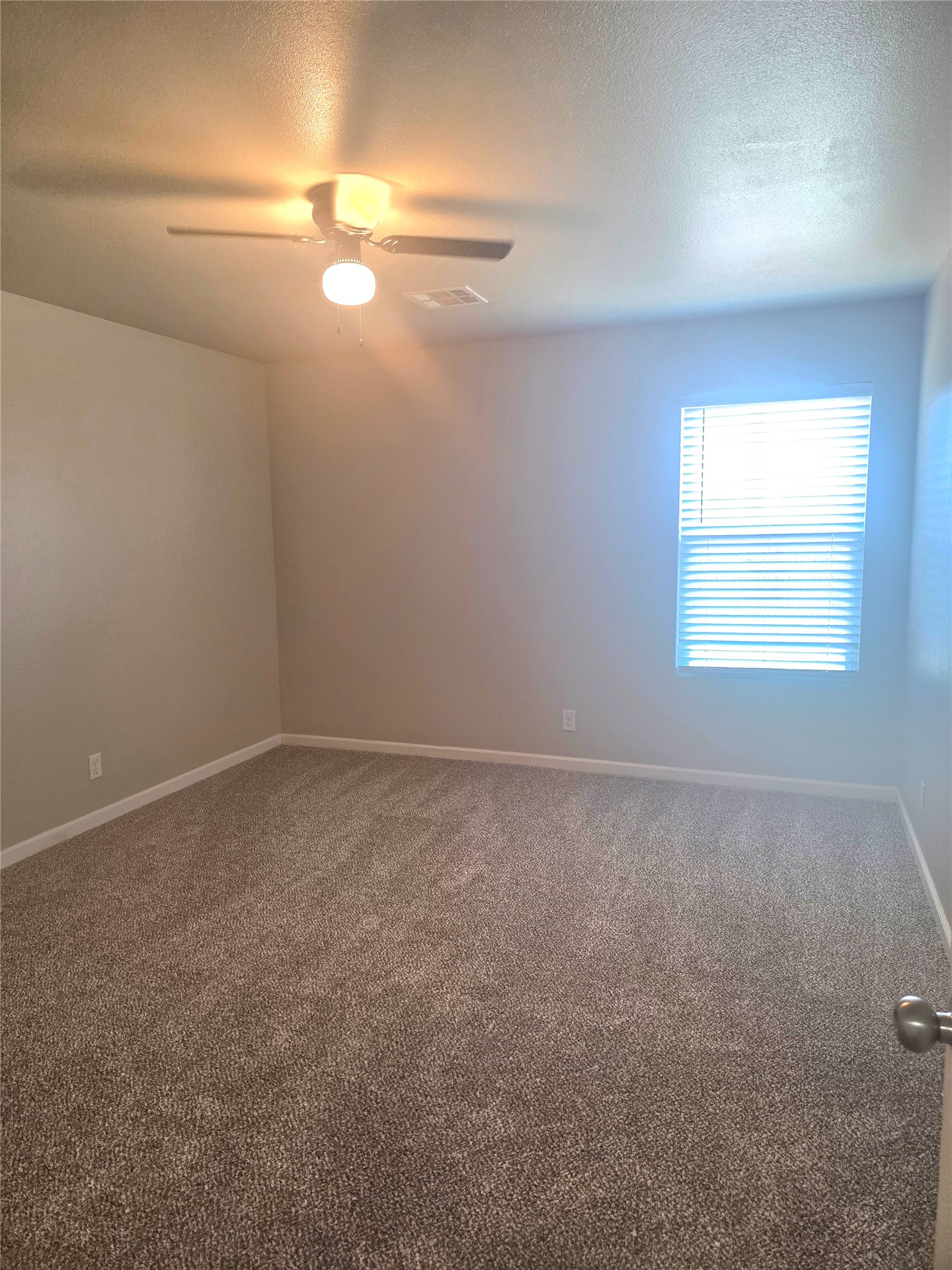 11331 S 240 Avenue E Property Photo 6