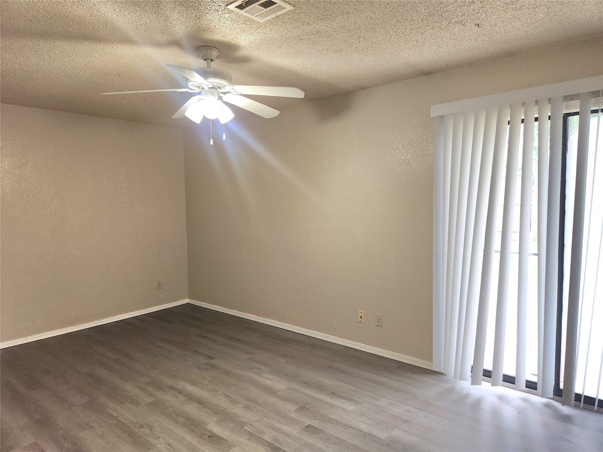 11125 E 17 Place Property Photo 10