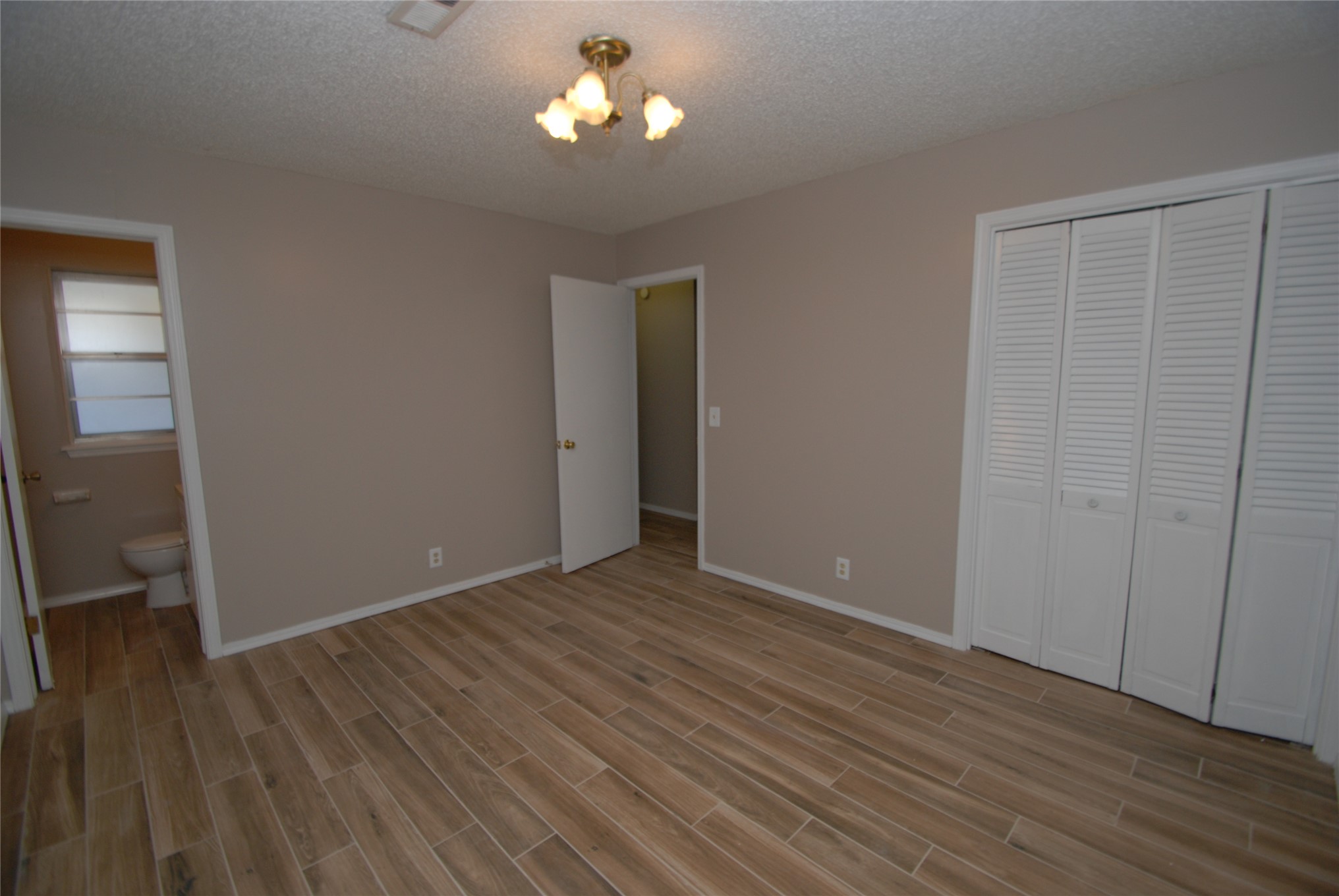 1331 S 124 Avenue E Property Photo 15