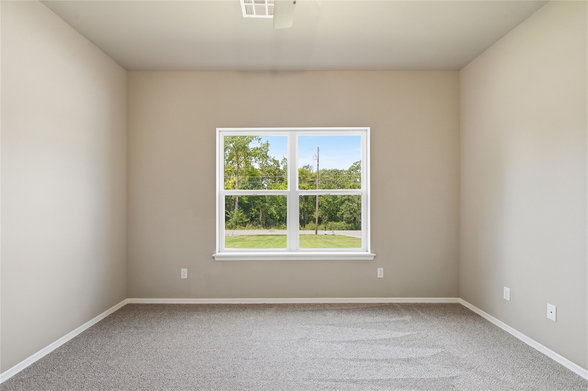 1524 E Grayson Avenue Property Photo 27