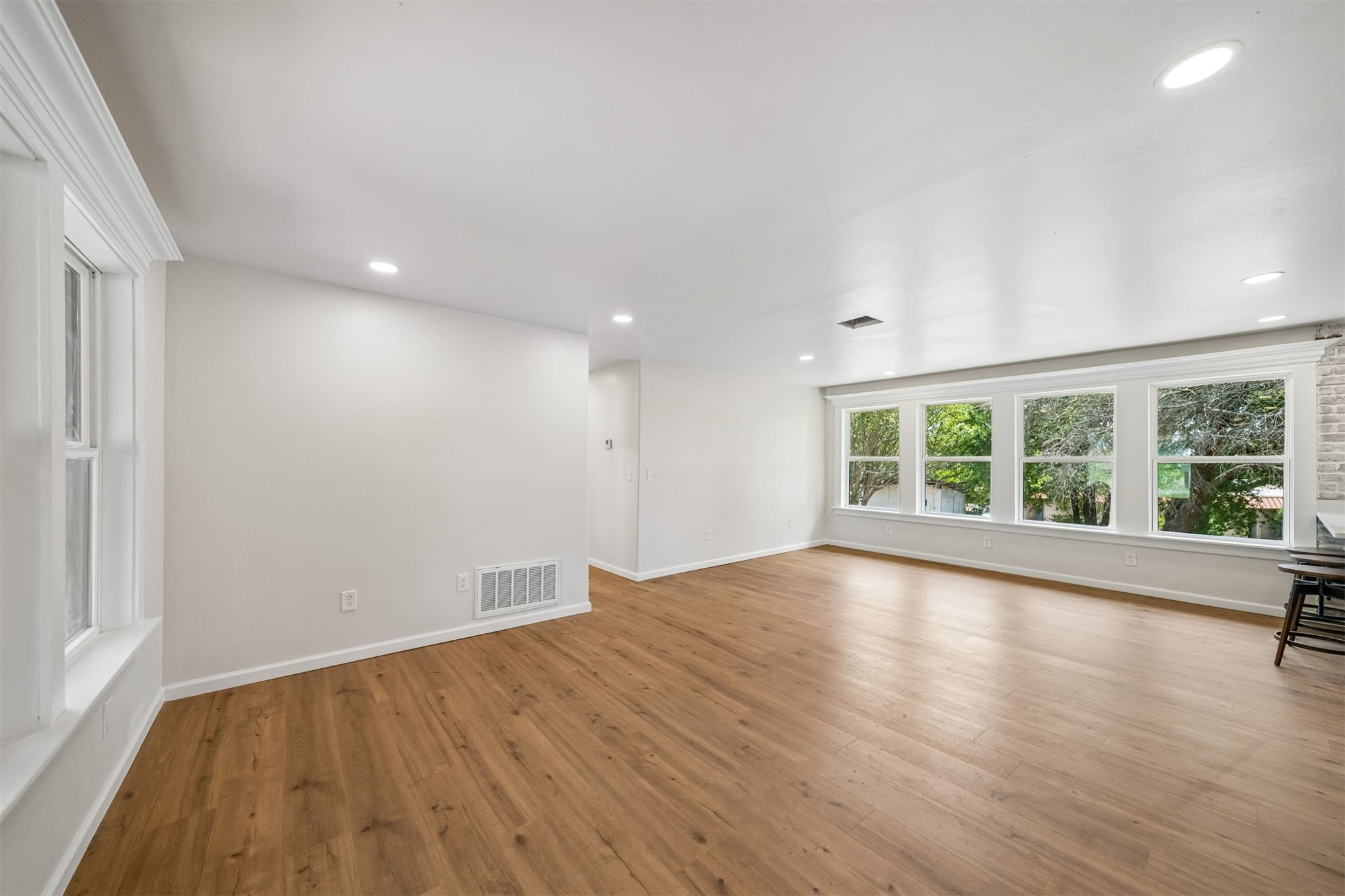 108 Highland Property Photo 8