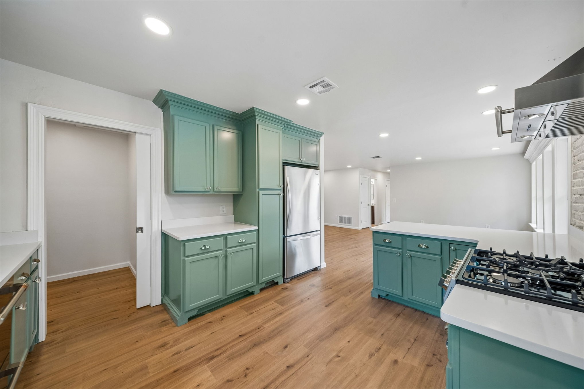 108 Highland Property Photo 9