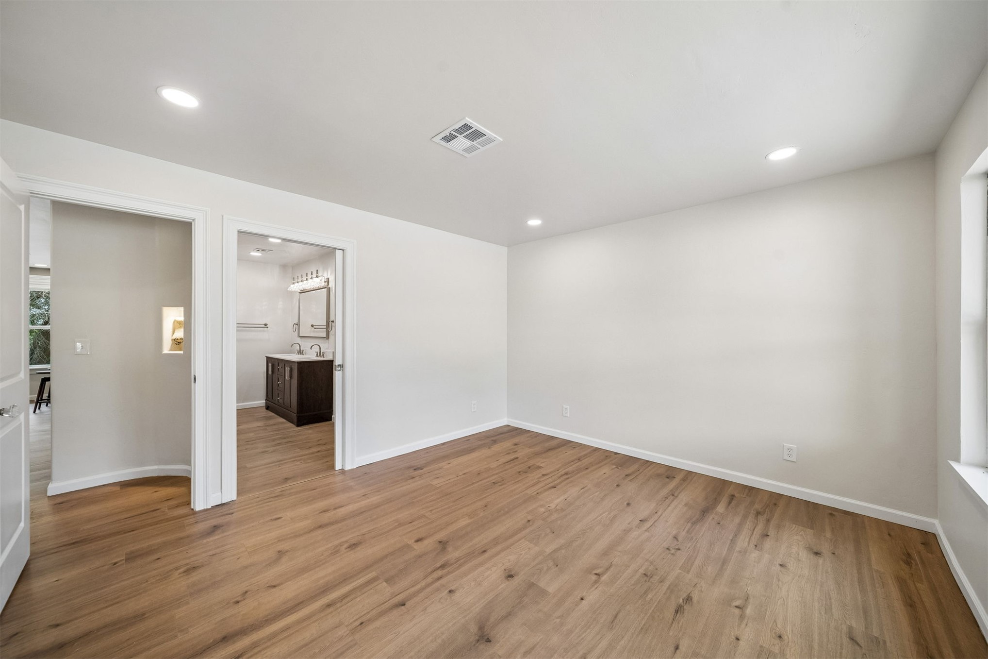 108 Highland Property Photo 18
