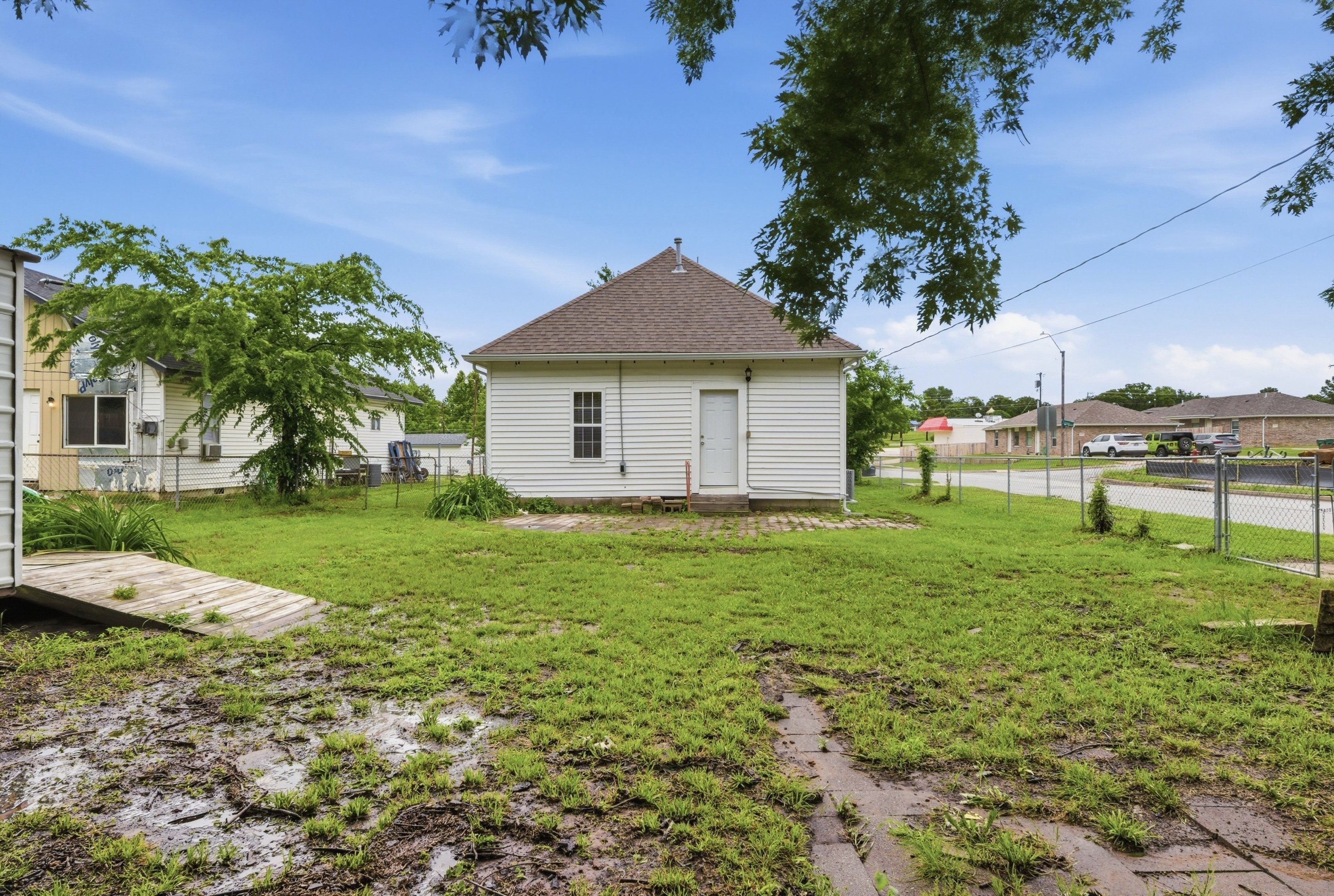 800 N Hodge Street Property Photo 18