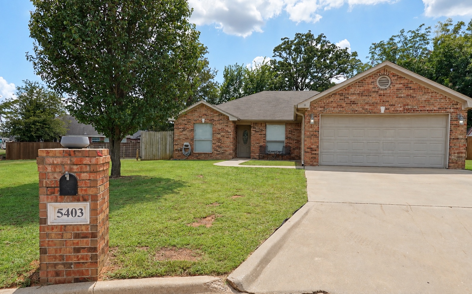 5403 Roadrunner Court Property Photo 1