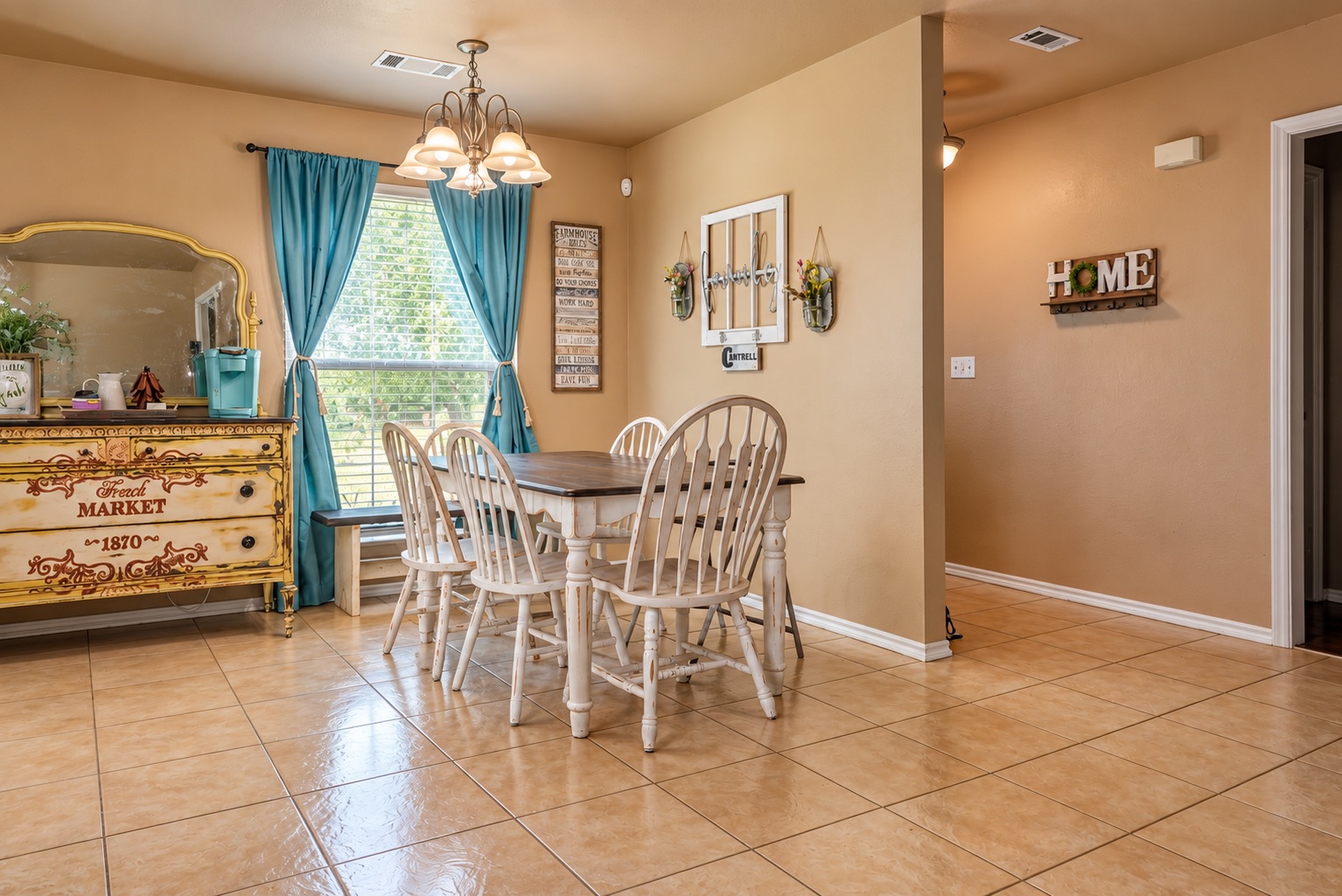 5403 Roadrunner Court Property Photo 4