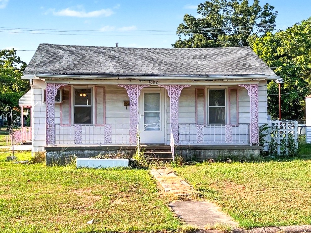 1602 N Aberdeen Street Property Photo 1