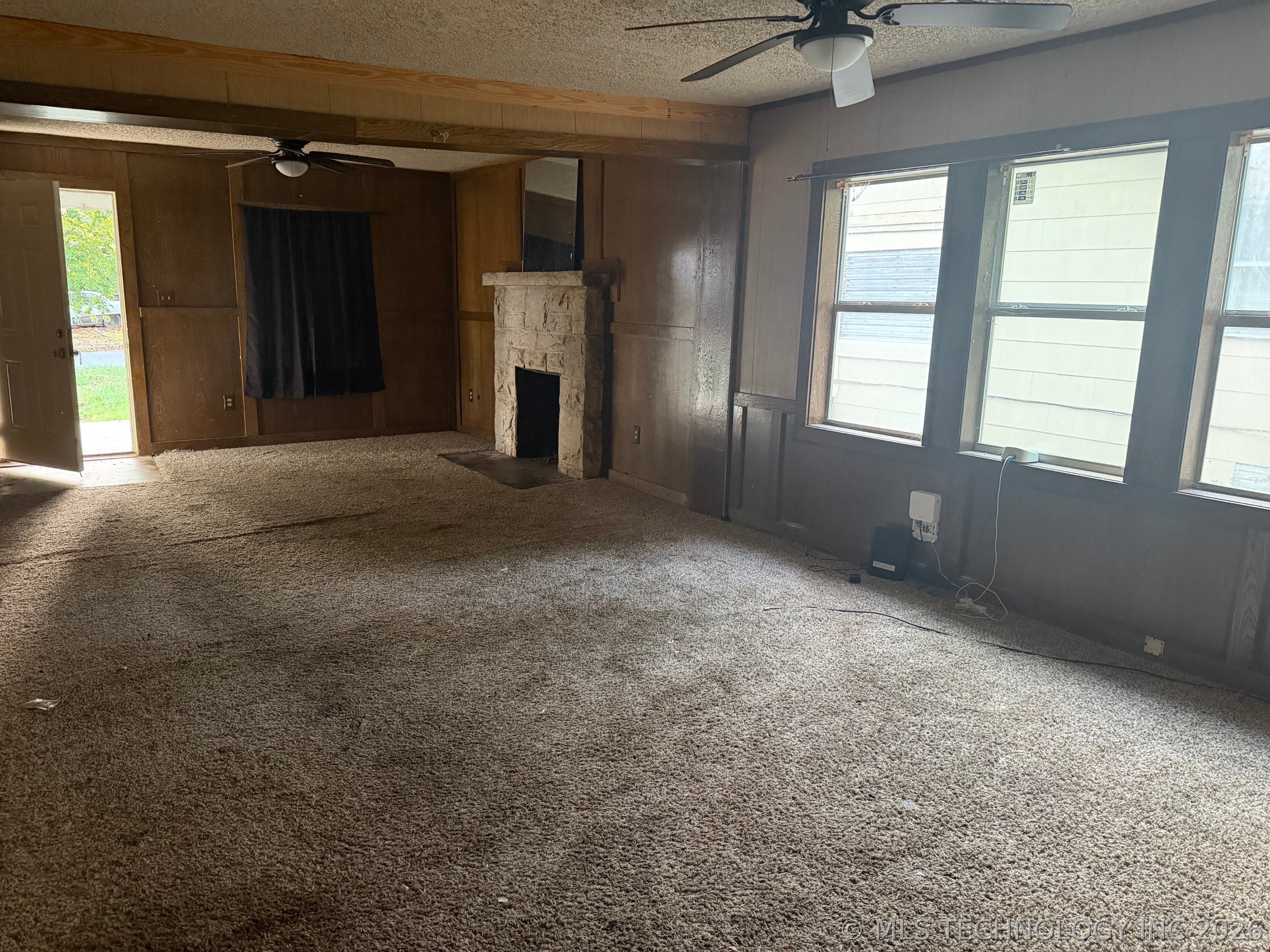 1115 N Alabama Avenue Property Photo 6