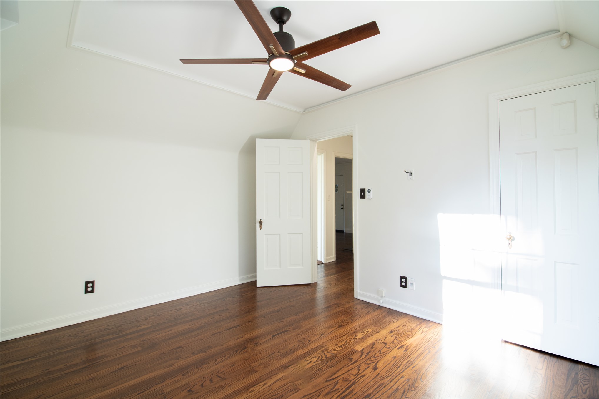 1204 S Evanston Avenue S Property Photo 17
