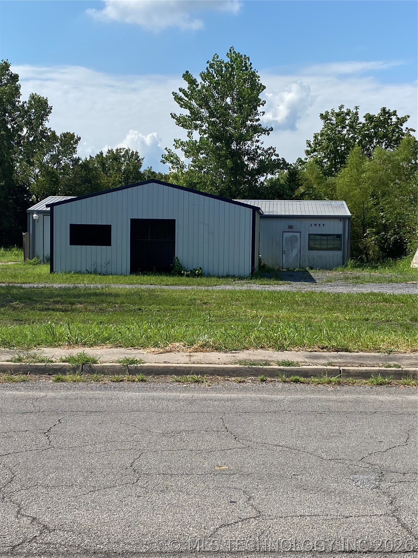 3955 E Hancock Street Property Photo 1