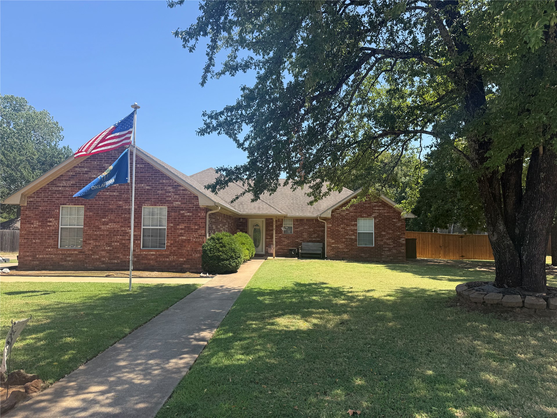 5418 Roadrunner Property Photo