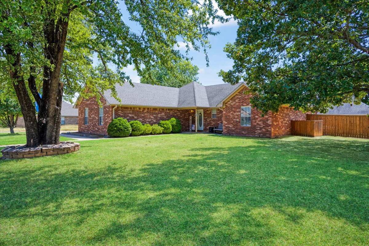 5418 Roadrunner Property Photo 2