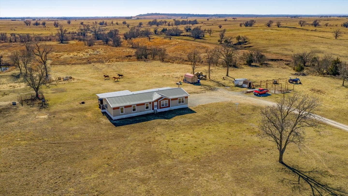 402575 W 700 Road Property Photo 32