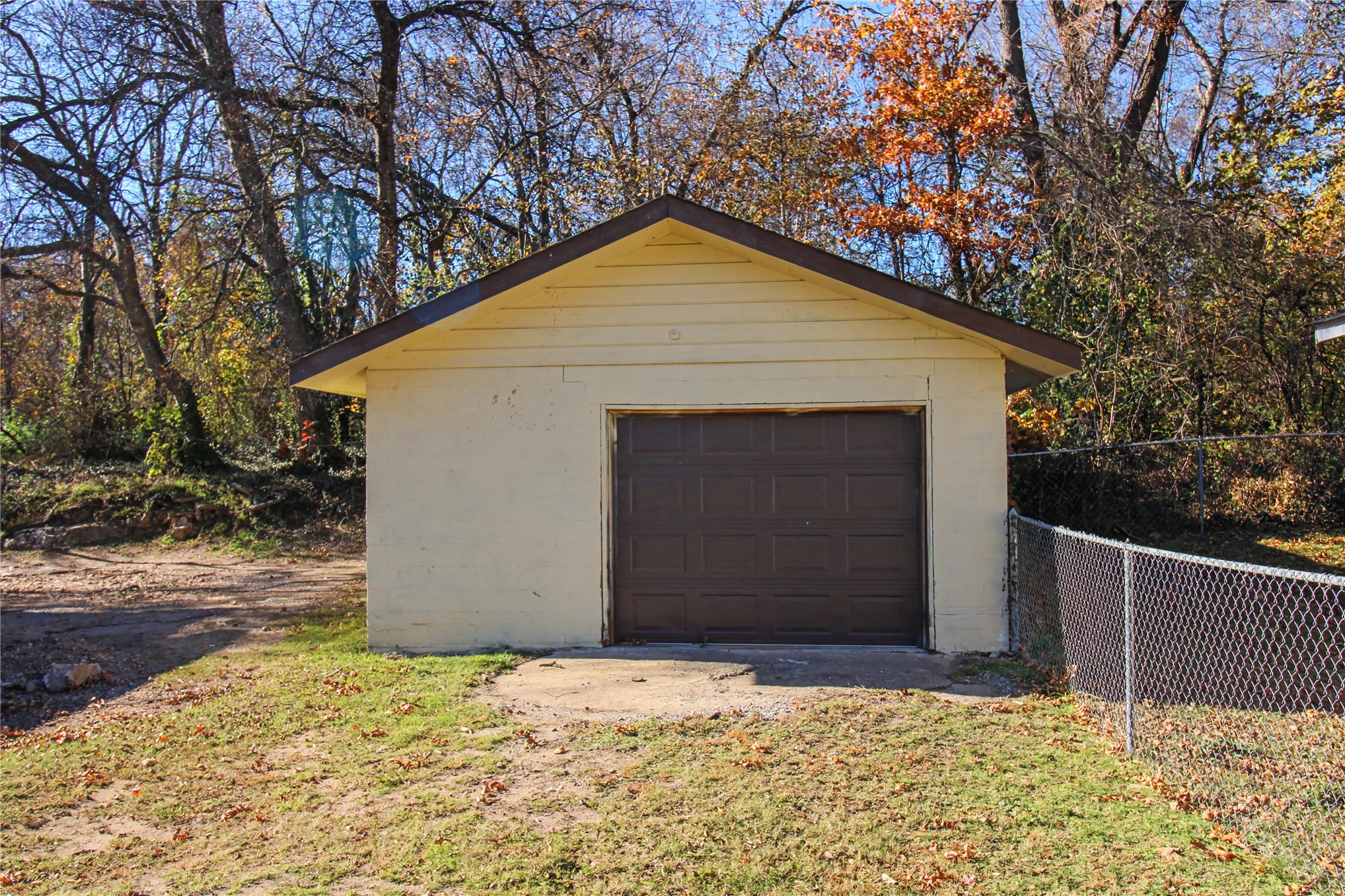 310 Wilson Avenue Property Photo 5