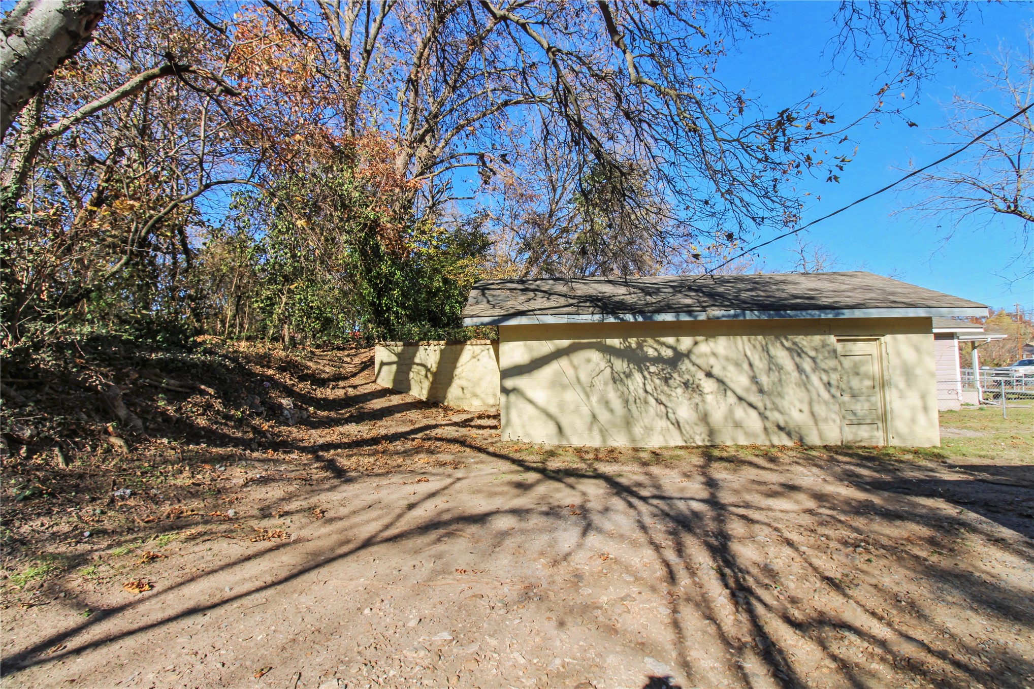 310 Wilson Avenue Property Photo 9