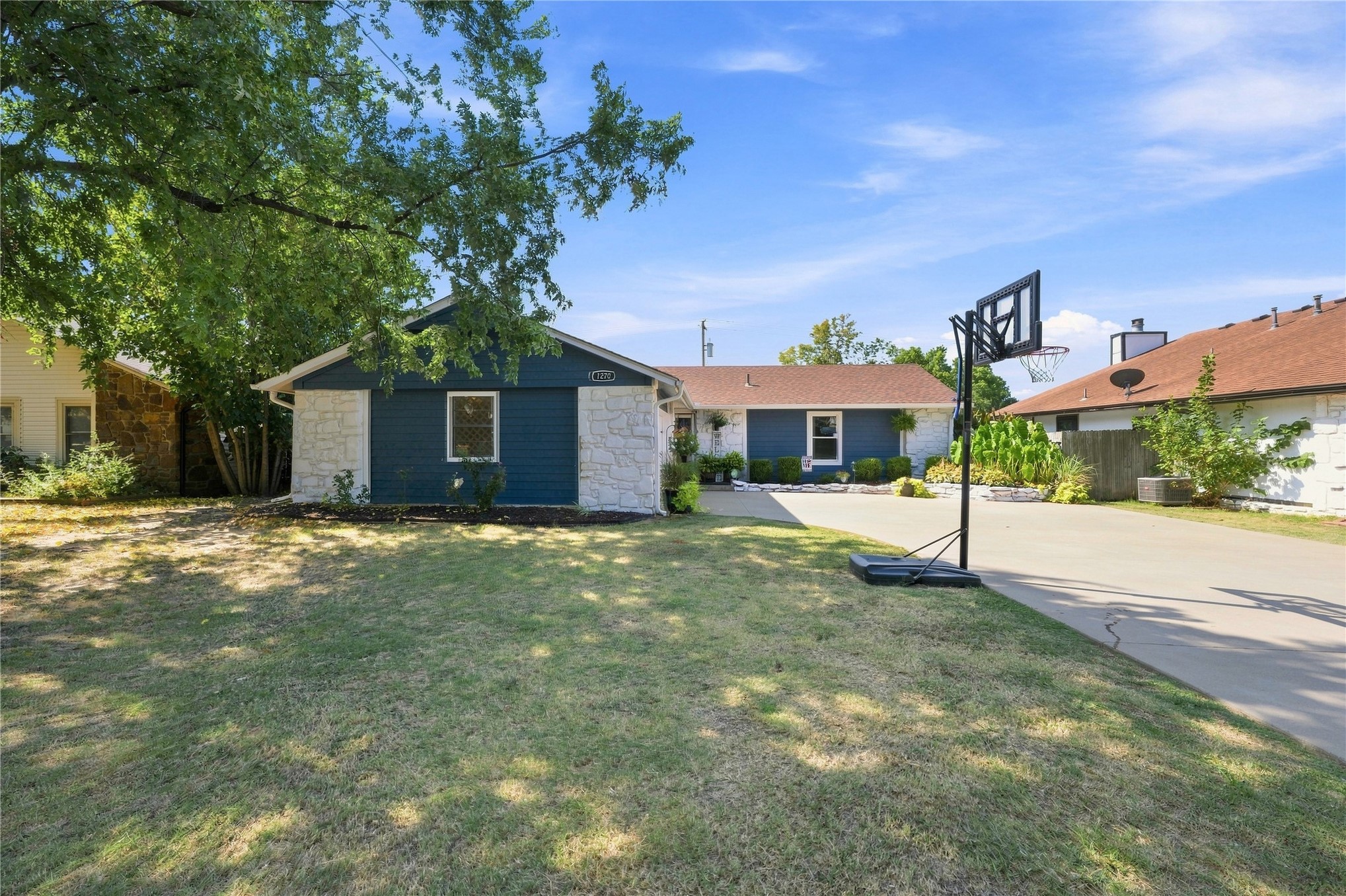 1270 E 140th Place Property Photo 1