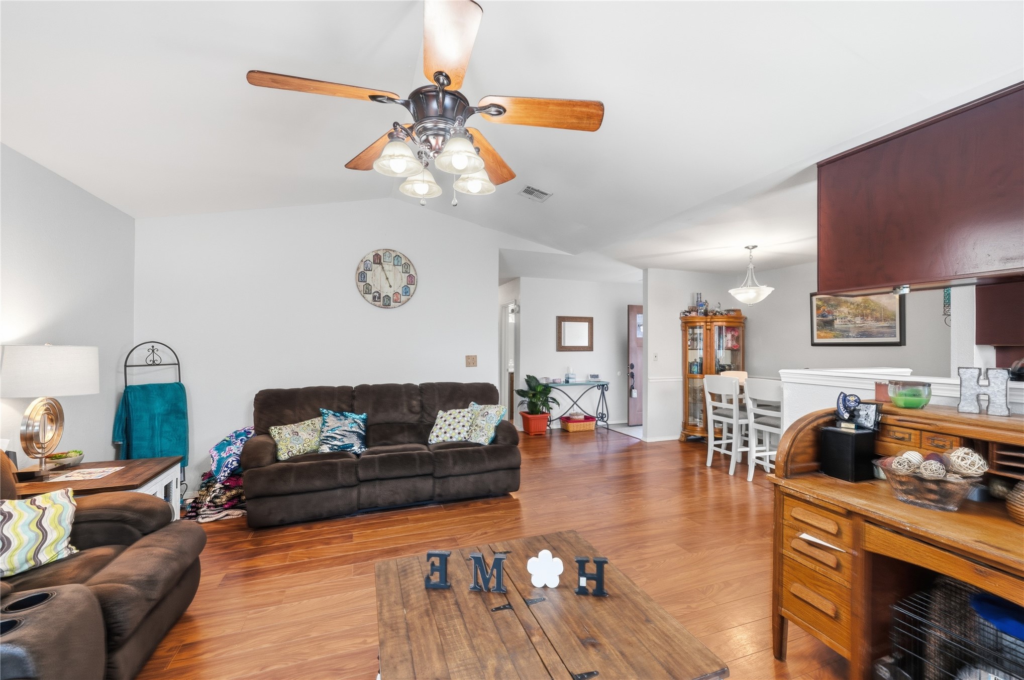 1270 E 140th Place Property Photo 8
