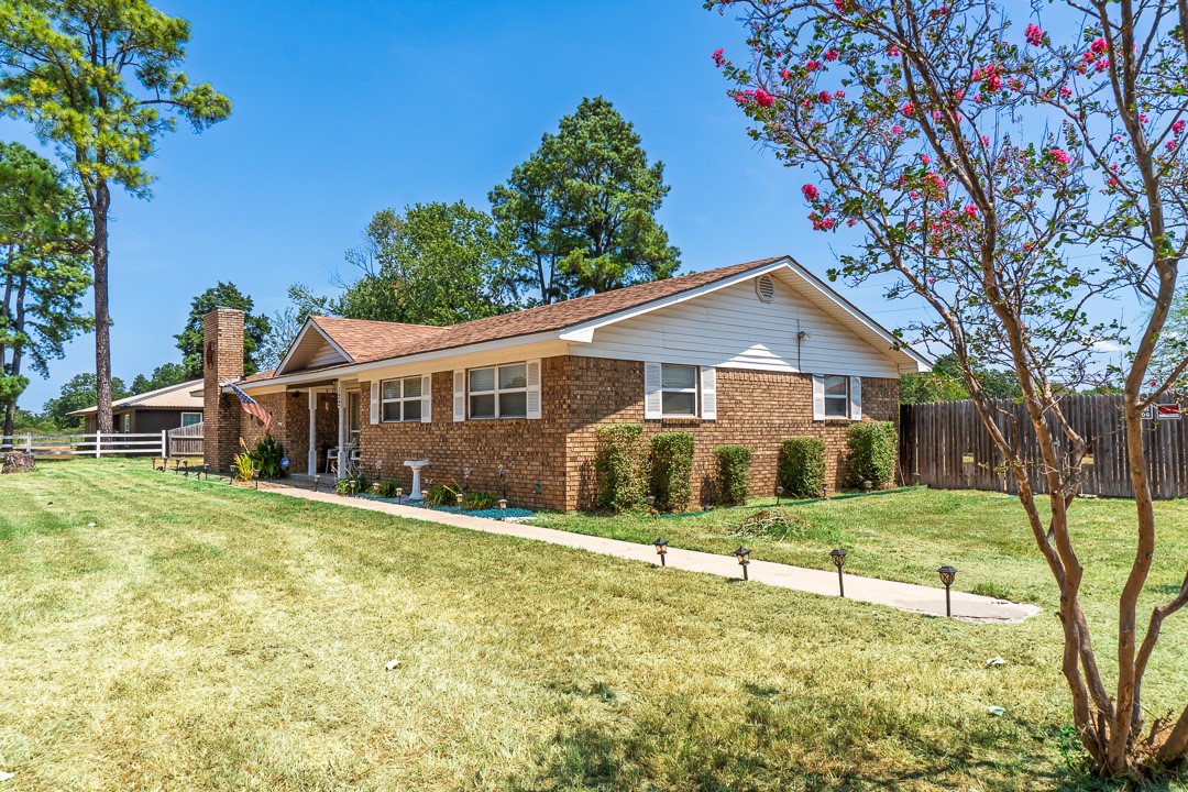 122 Hummingbird Circle Property Photo 3