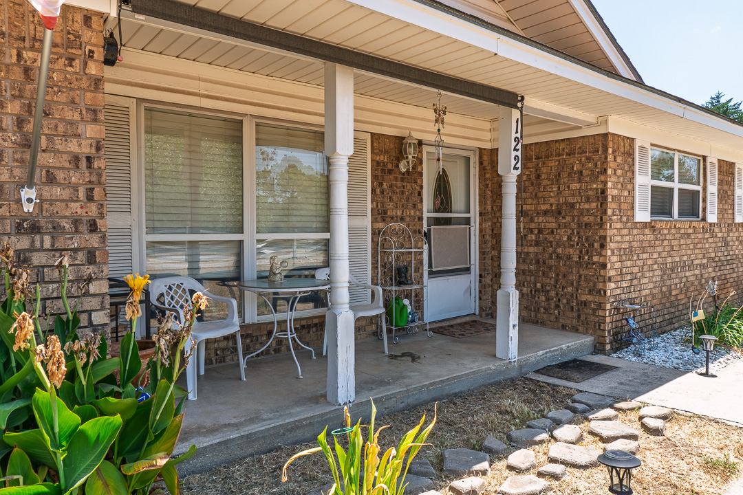 122 Hummingbird Circle Property Photo 5