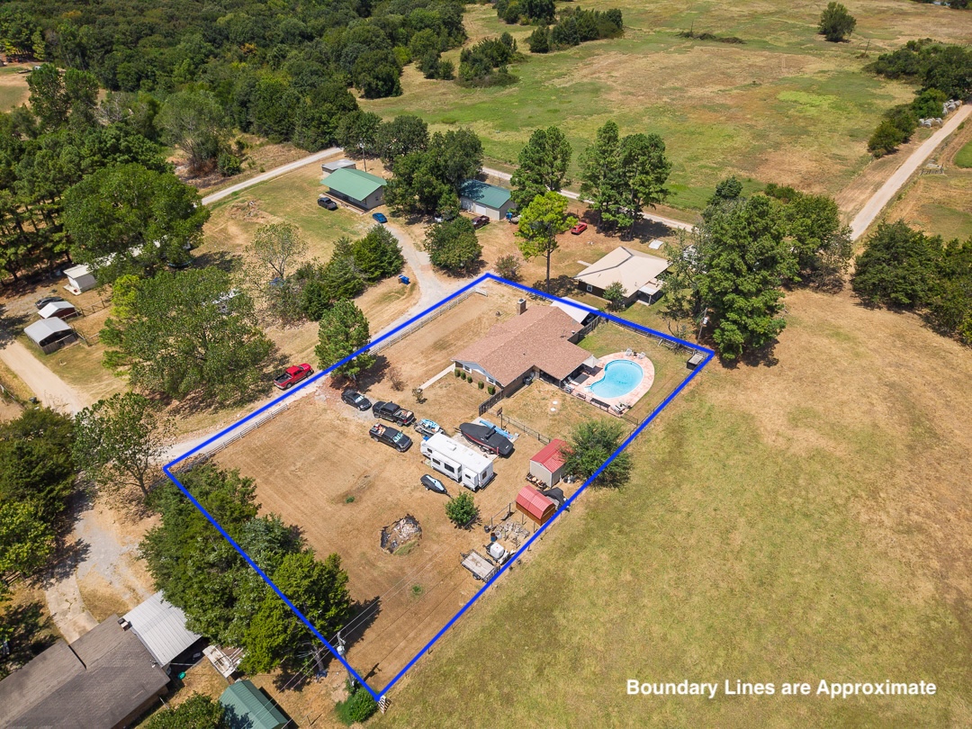 122 Hummingbird Circle Property Photo 28