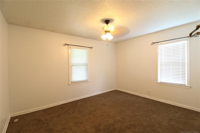 1610 Claremore Avenue Property Photo 6