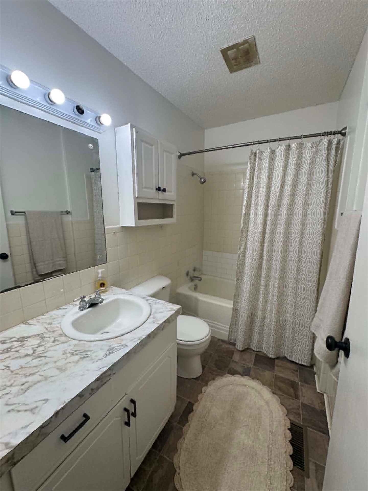 205 E Harrison Property Photo 19