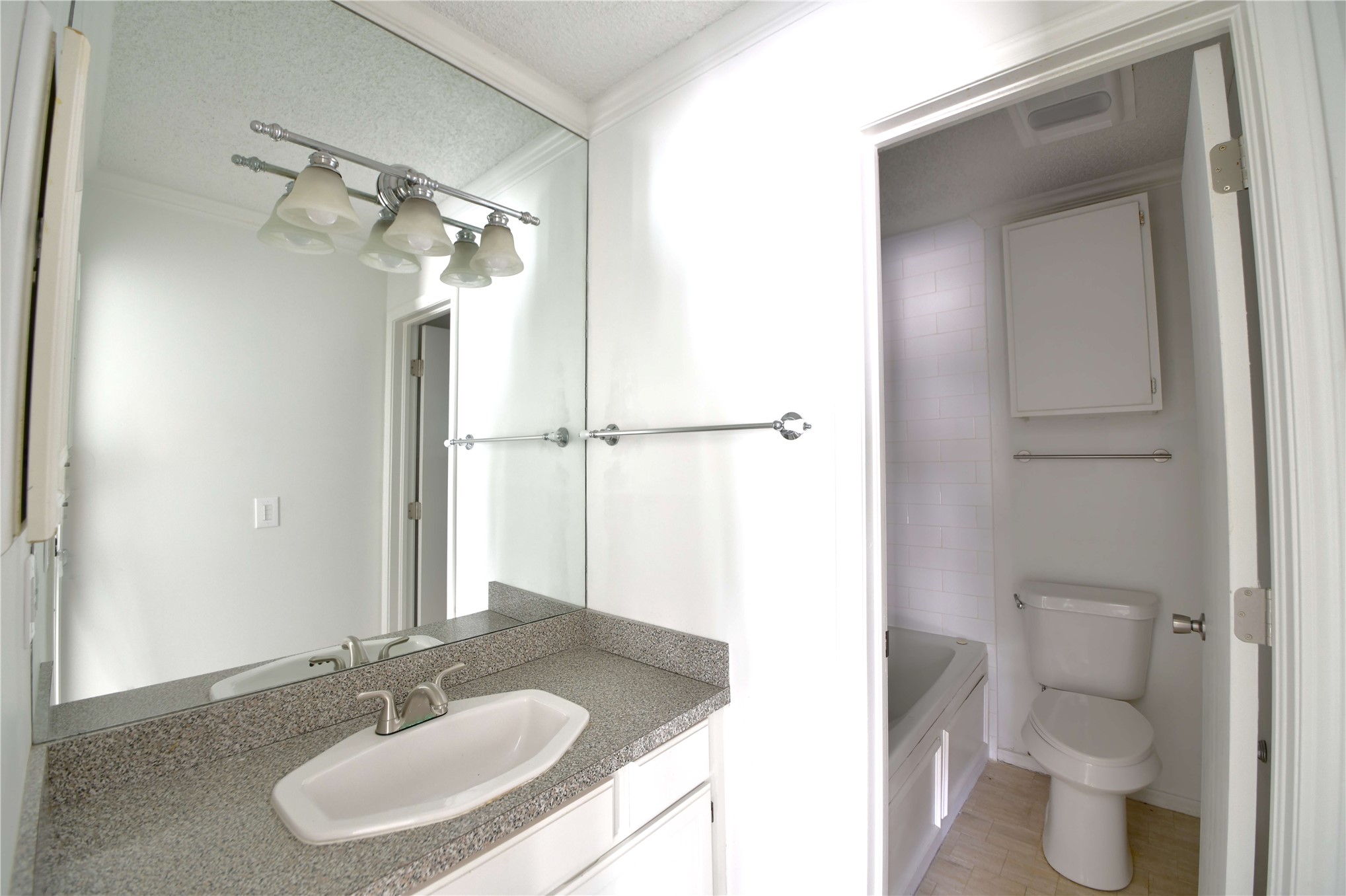7114 E 98th Street Property Photo 18