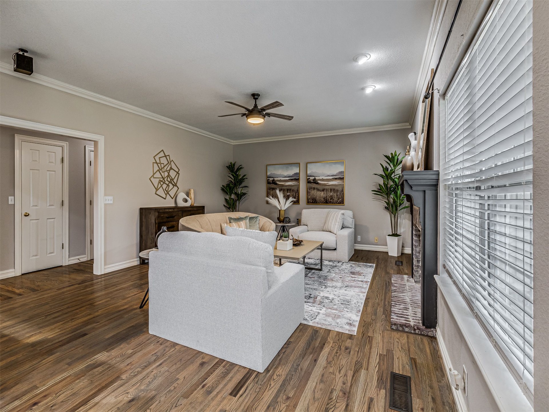 12512 18th Circle E Property Photo 8