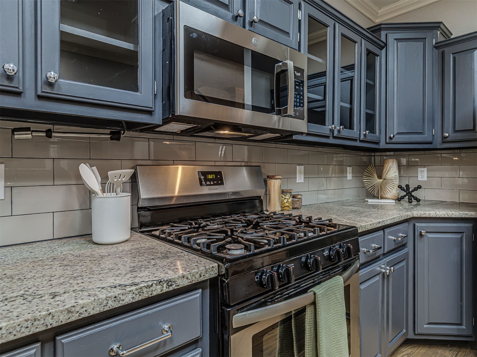 12512 18th Circle E Property Photo 17