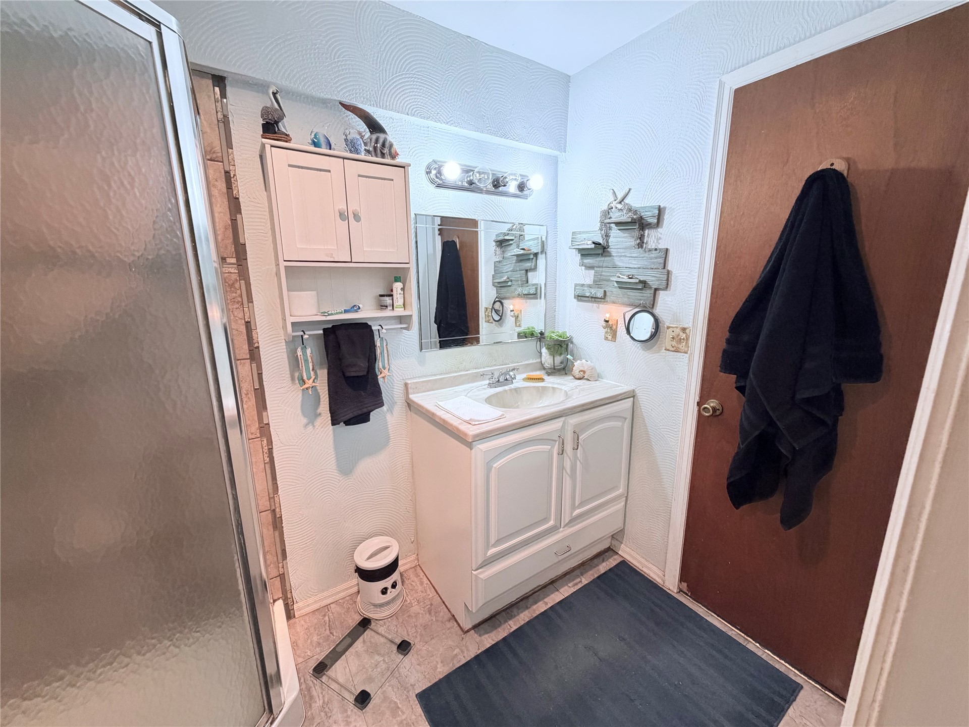 617 W 7th Street Property Photo 17