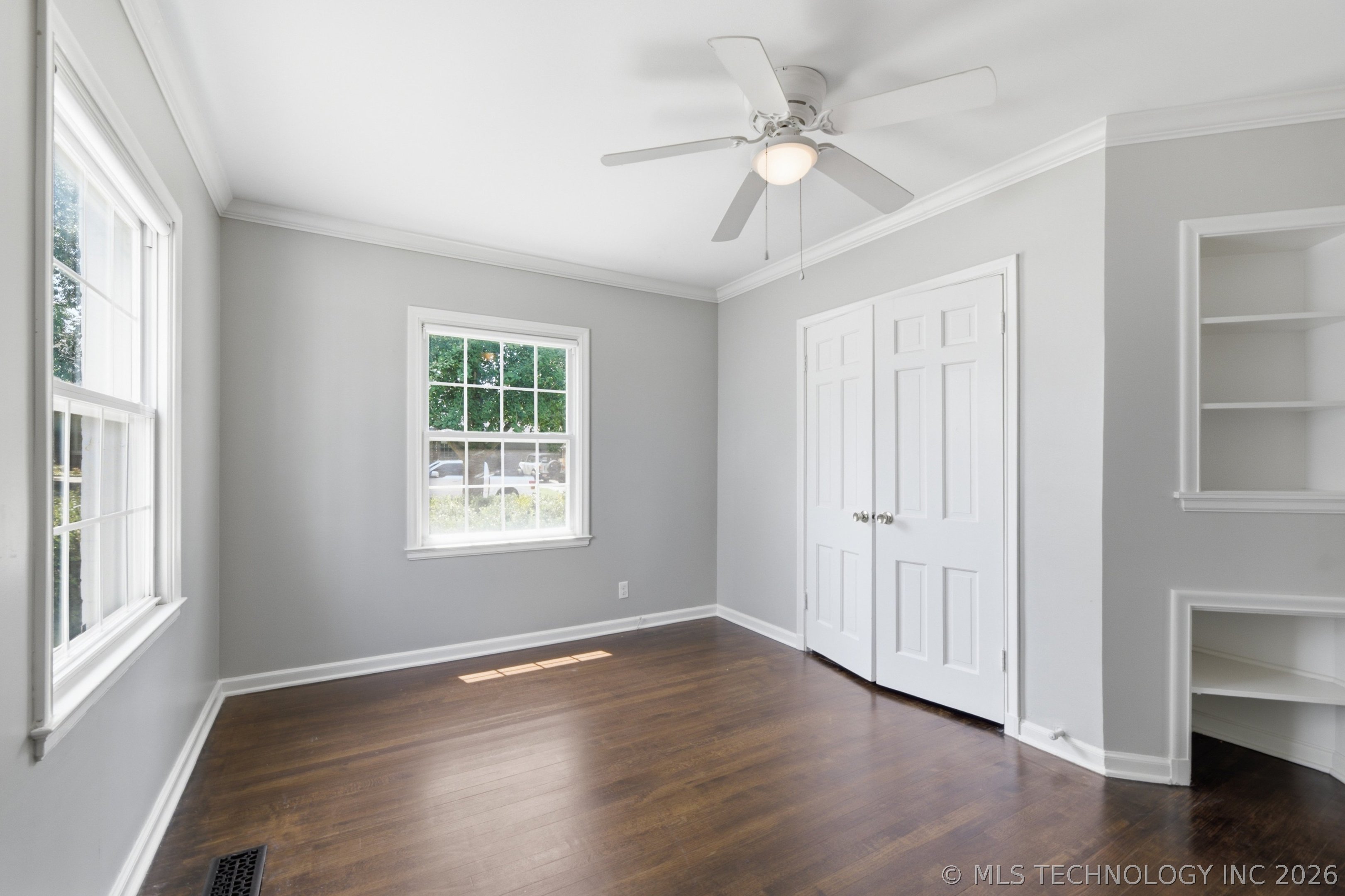 2611 E 18th Street Property Photo 15