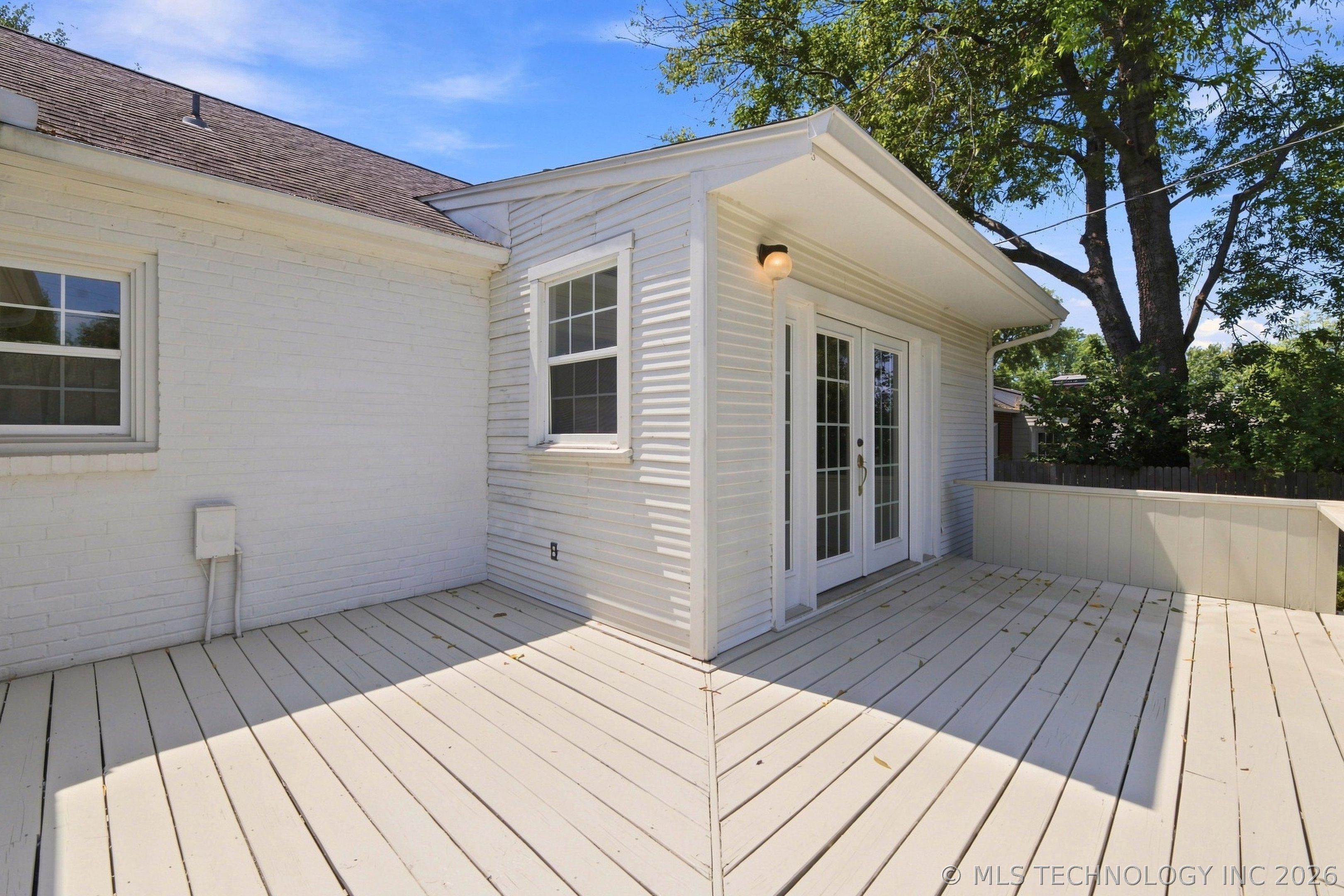 2611 E 18th Street Property Photo 25