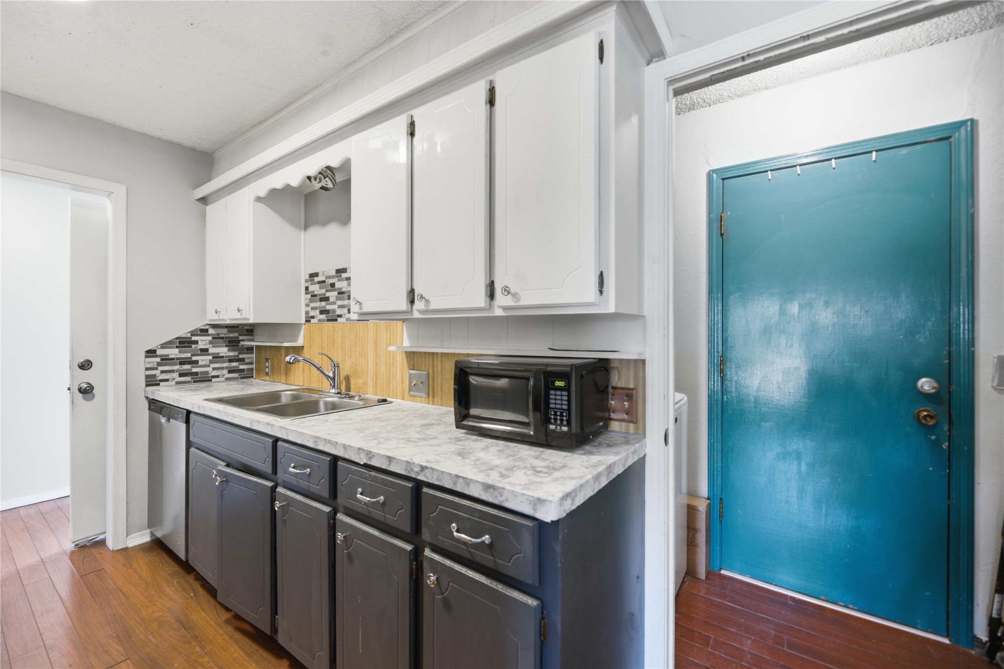 1000 W Nashville Street Property Photo 10