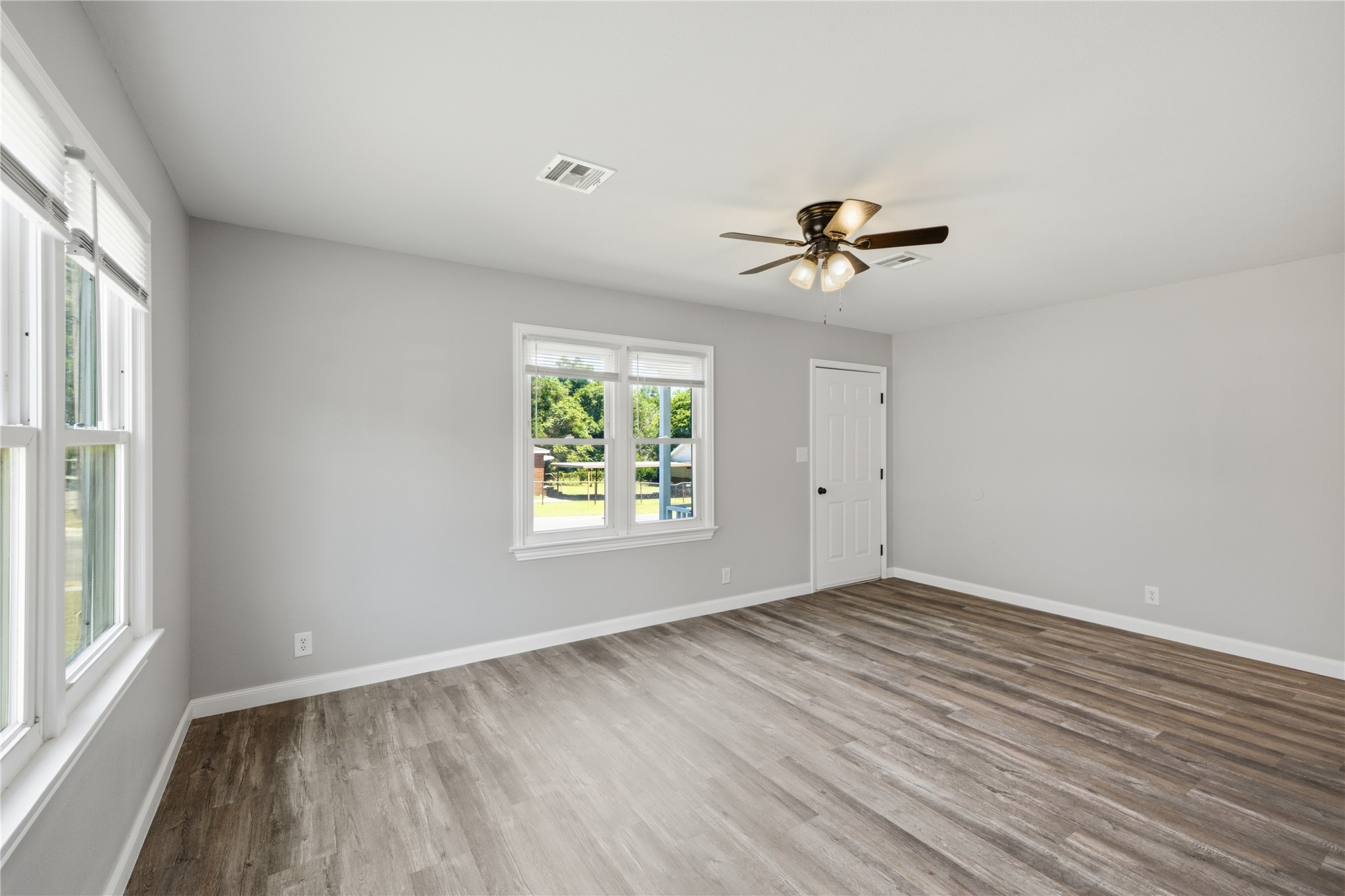 4404 E Independence Street Property Photo 5