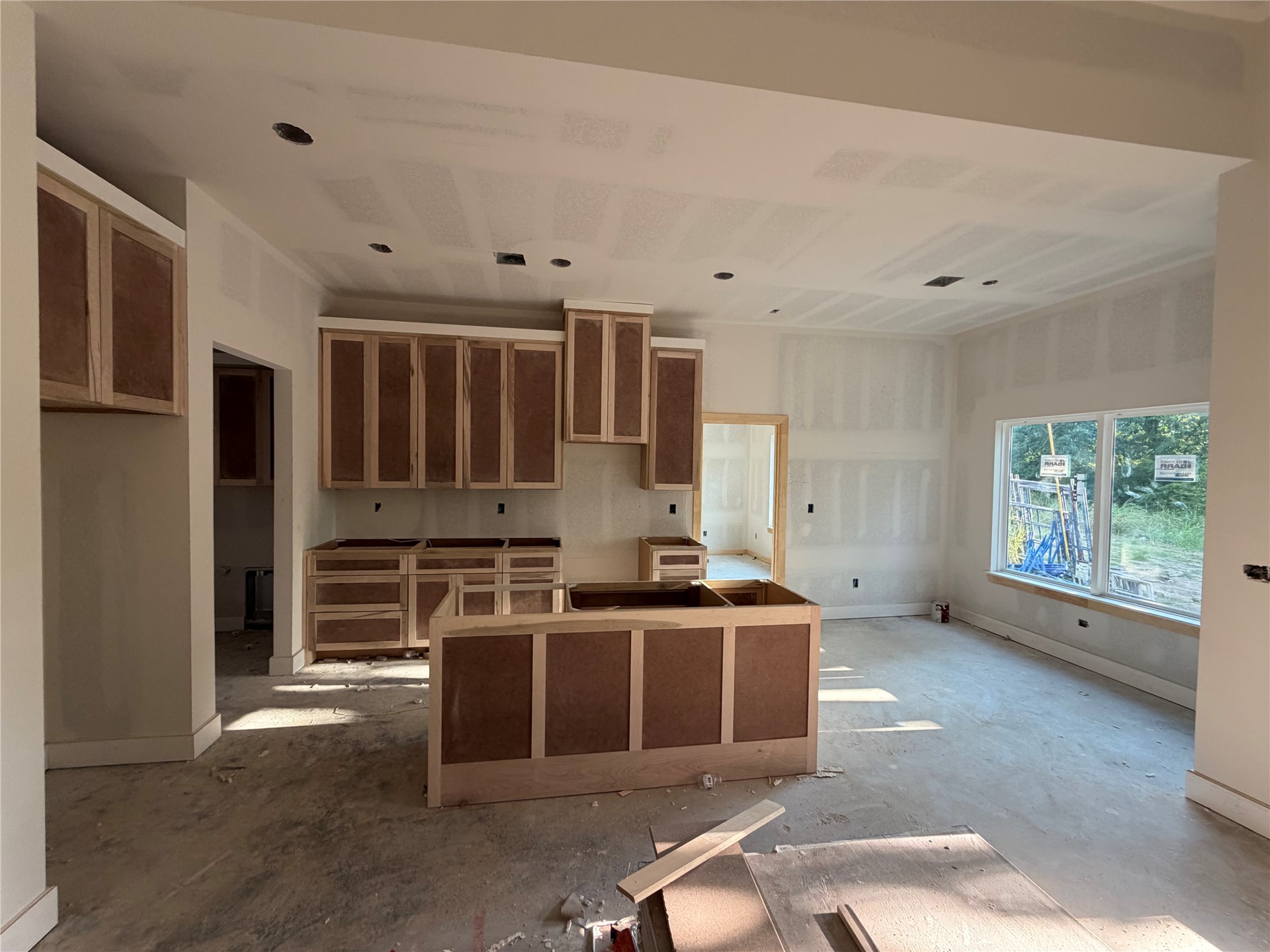 4354 S Waco Avenue Property Photo 2