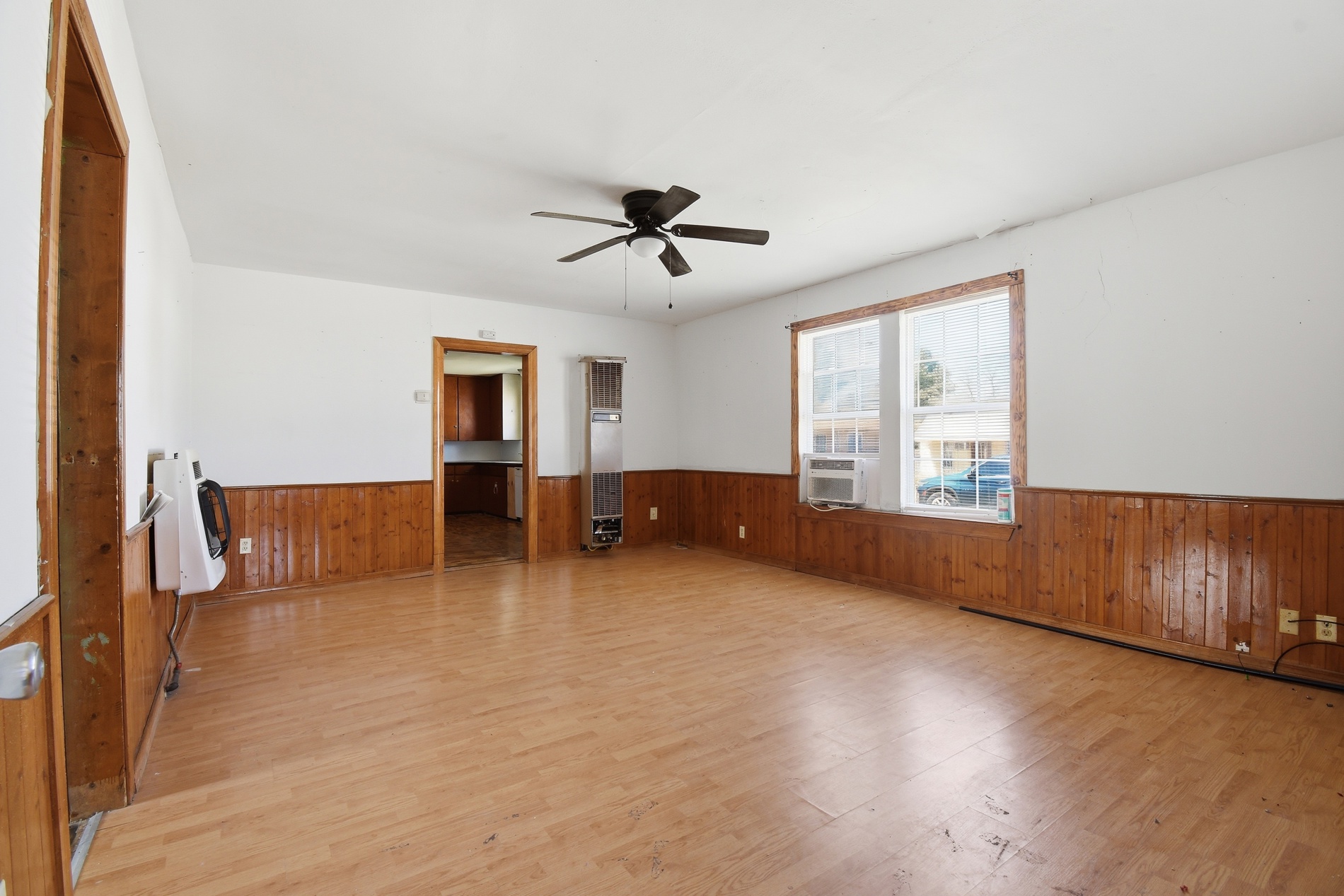 123 7th Street Property Photo 3