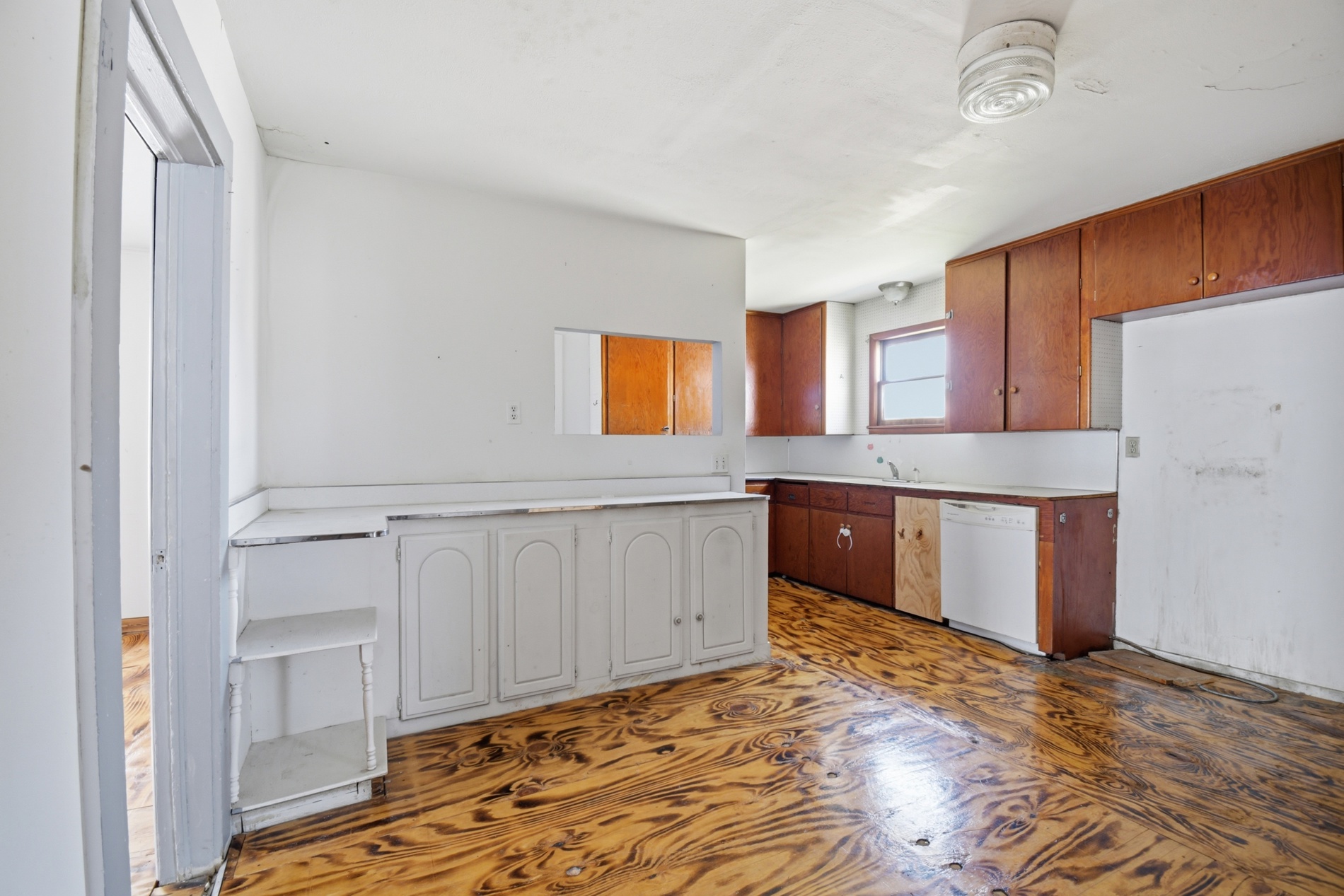 123 7th Street Property Photo 7