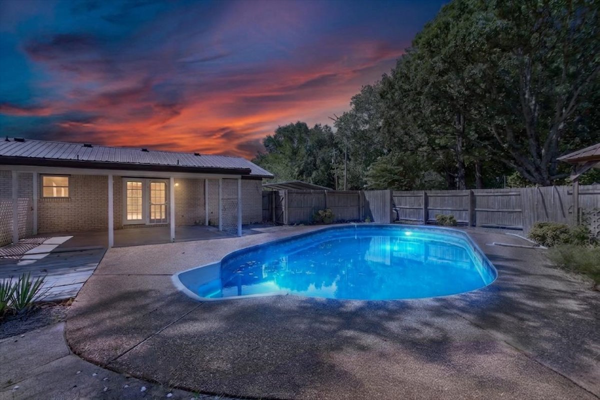14630 Edward Loop Property Photo 3